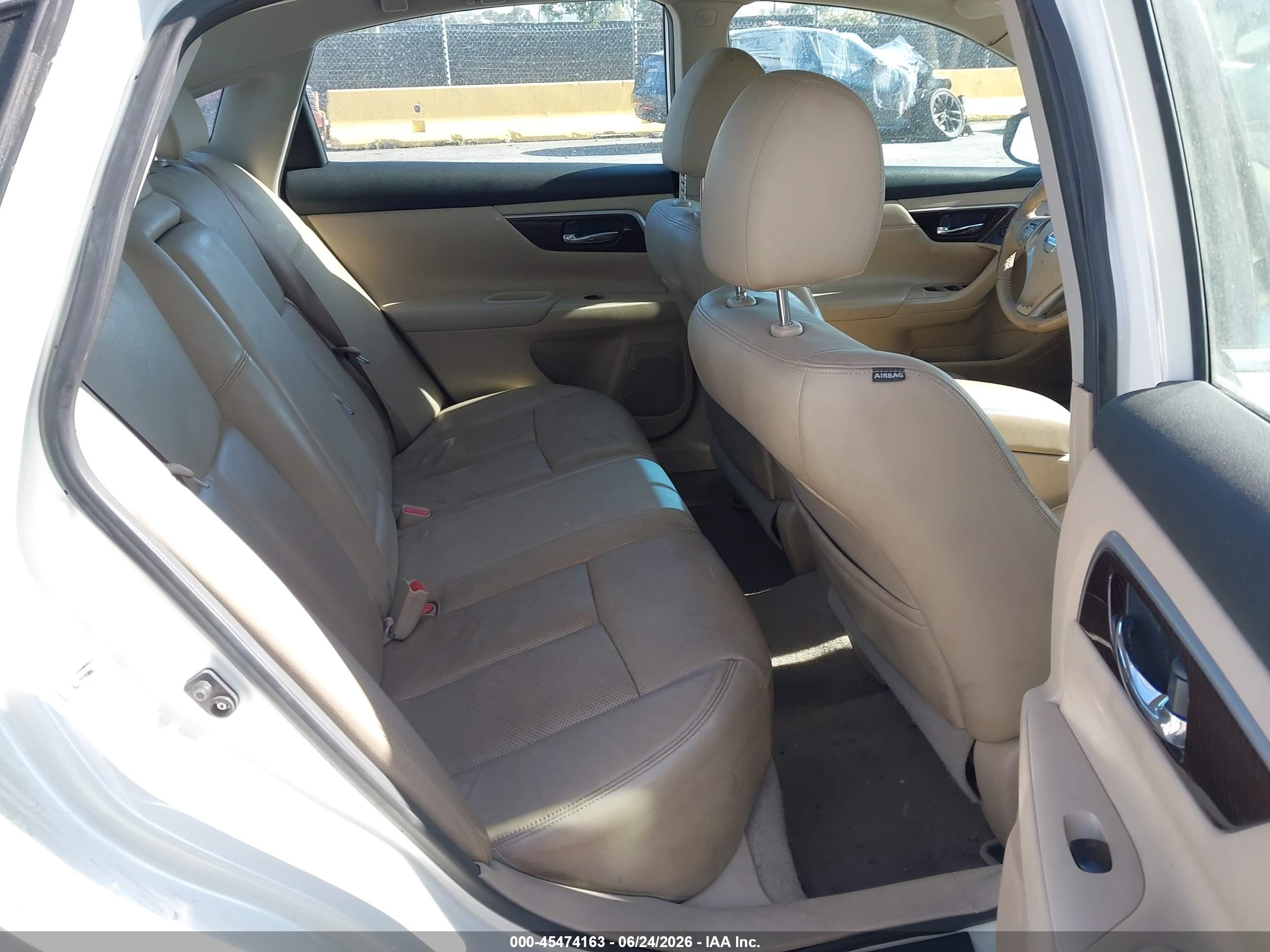 2014 Nissan Altima 2.5/2.5 S/2.5 Sl/2.5 Sv White vin: 1N4AL3AP3EN253516