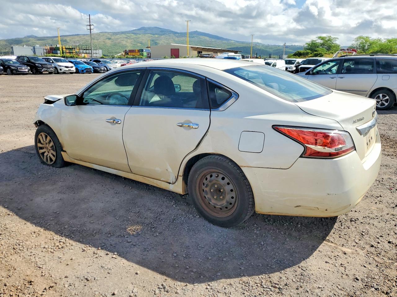 2014 Nissan Altima 2.5 S White vin: 1N4AL3AP3EN331051