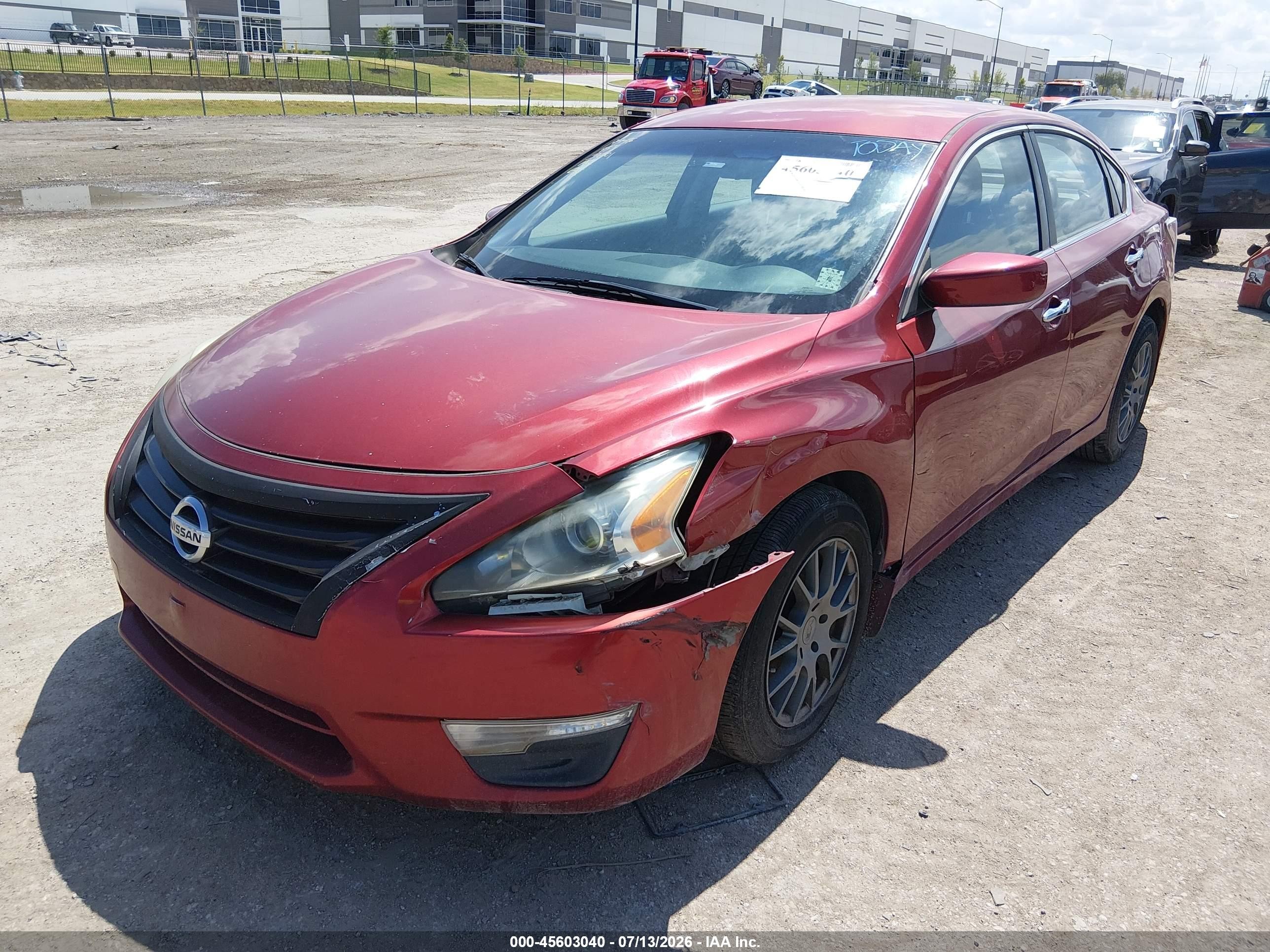 2014 Nissan Altima 2.5 S Red vin: 1N4AL3AP3EN333298