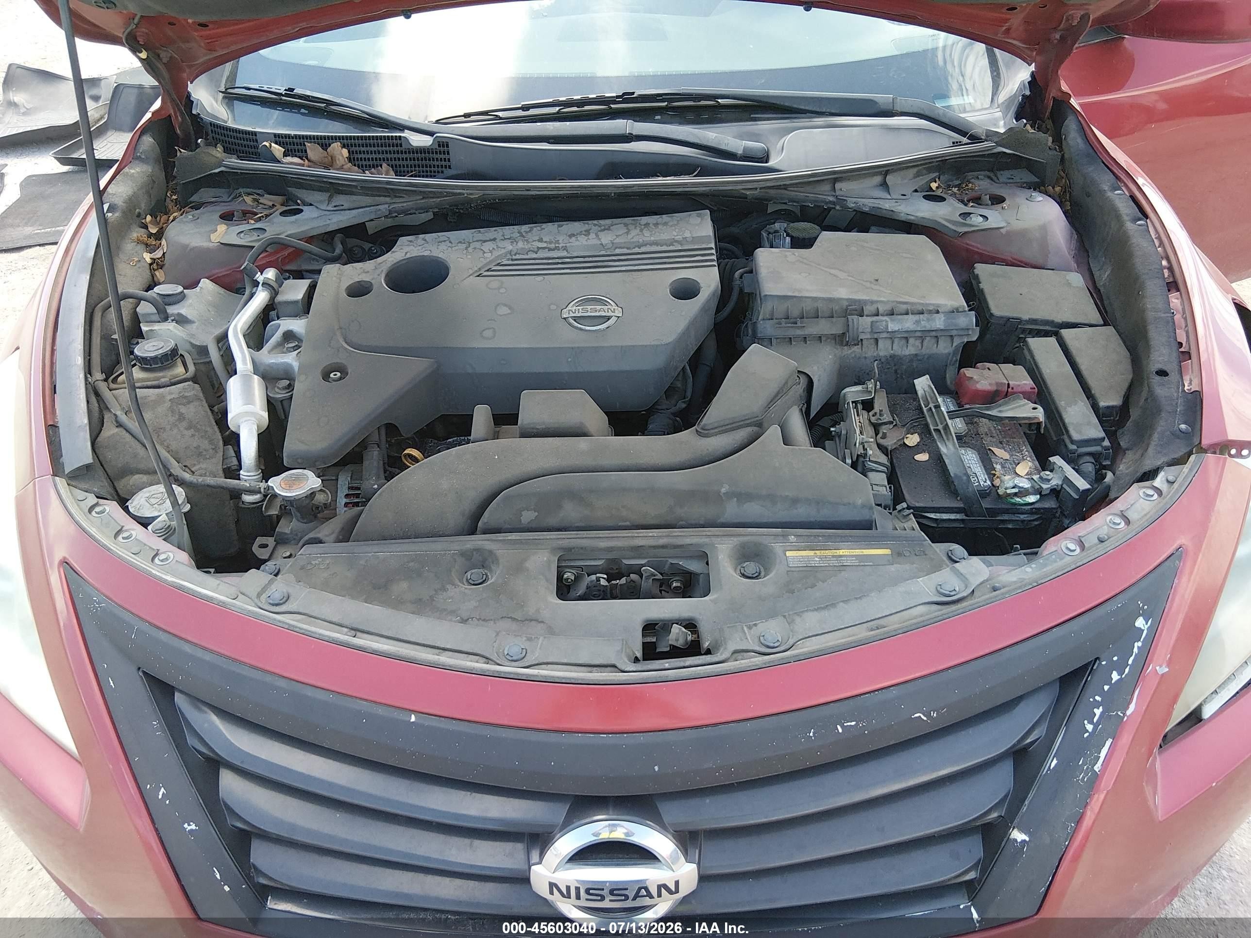2014 Nissan Altima 2.5 S Red vin: 1N4AL3AP3EN333298