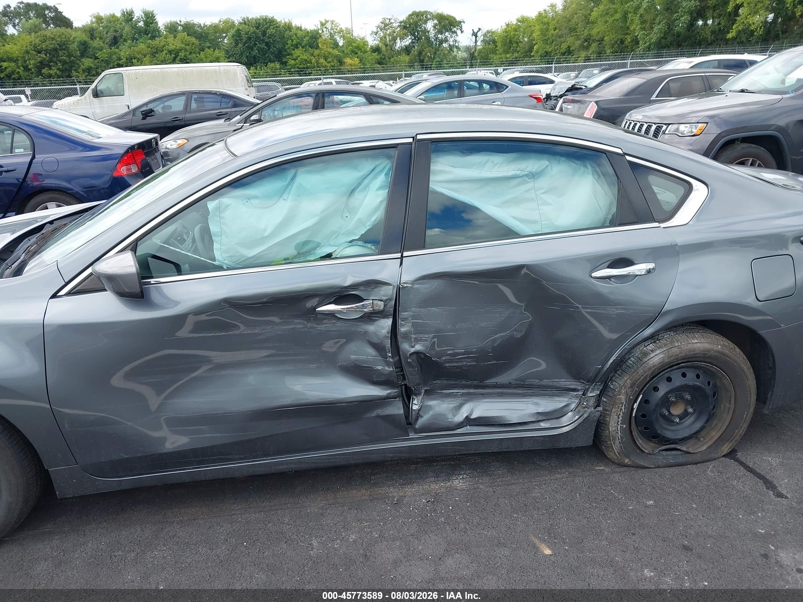 2014 Nissan Altima 2.5 S Серый vin: 1N4AL3AP3EN343717