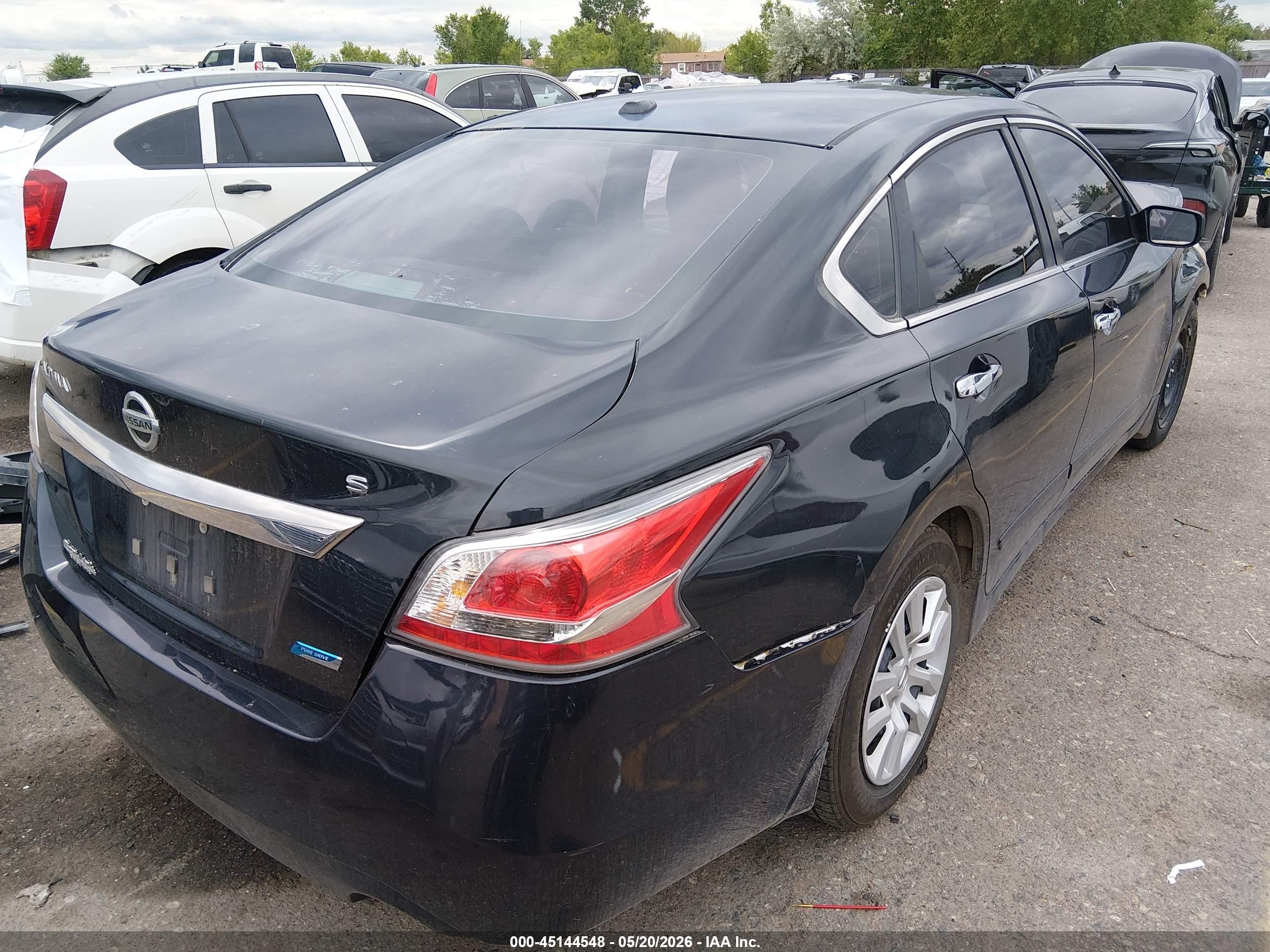 2014 Nissan Altima 2.5 S Navy vin: 1N4AL3AP3EN348917