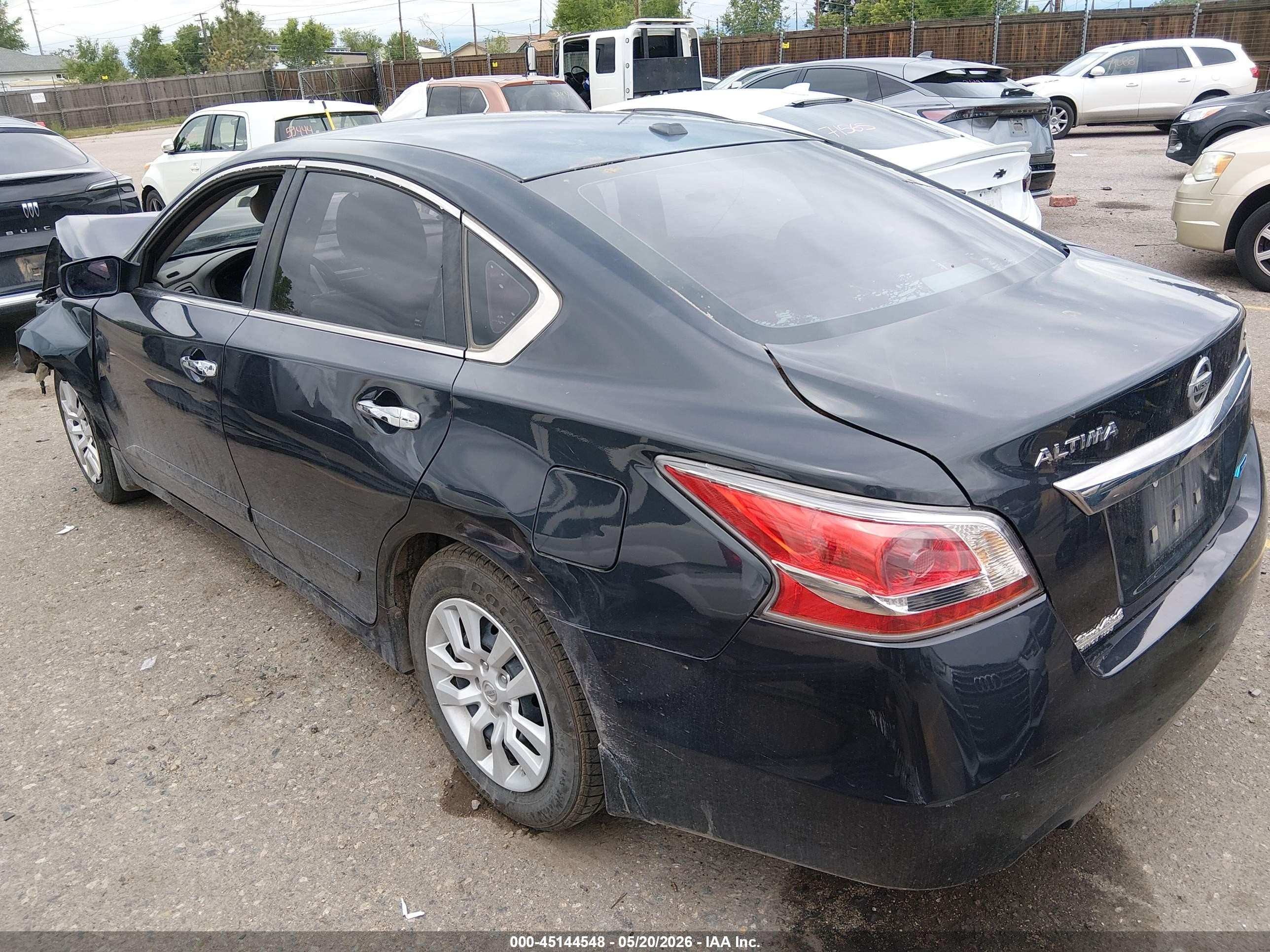 2014 Nissan Altima 2.5 S Navy vin: 1N4AL3AP3EN348917