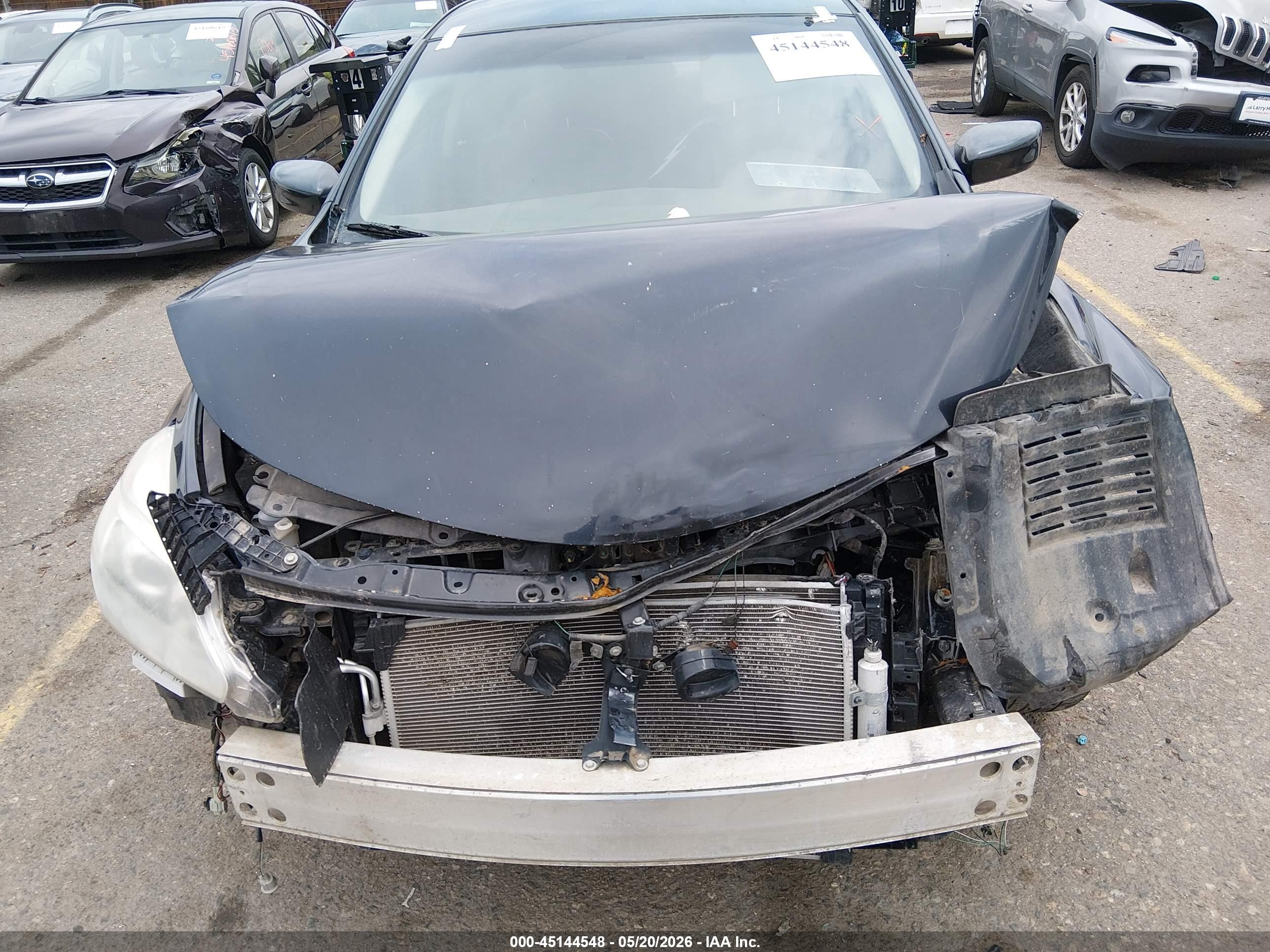 2014 Nissan Altima 2.5 S Navy vin: 1N4AL3AP3EN348917