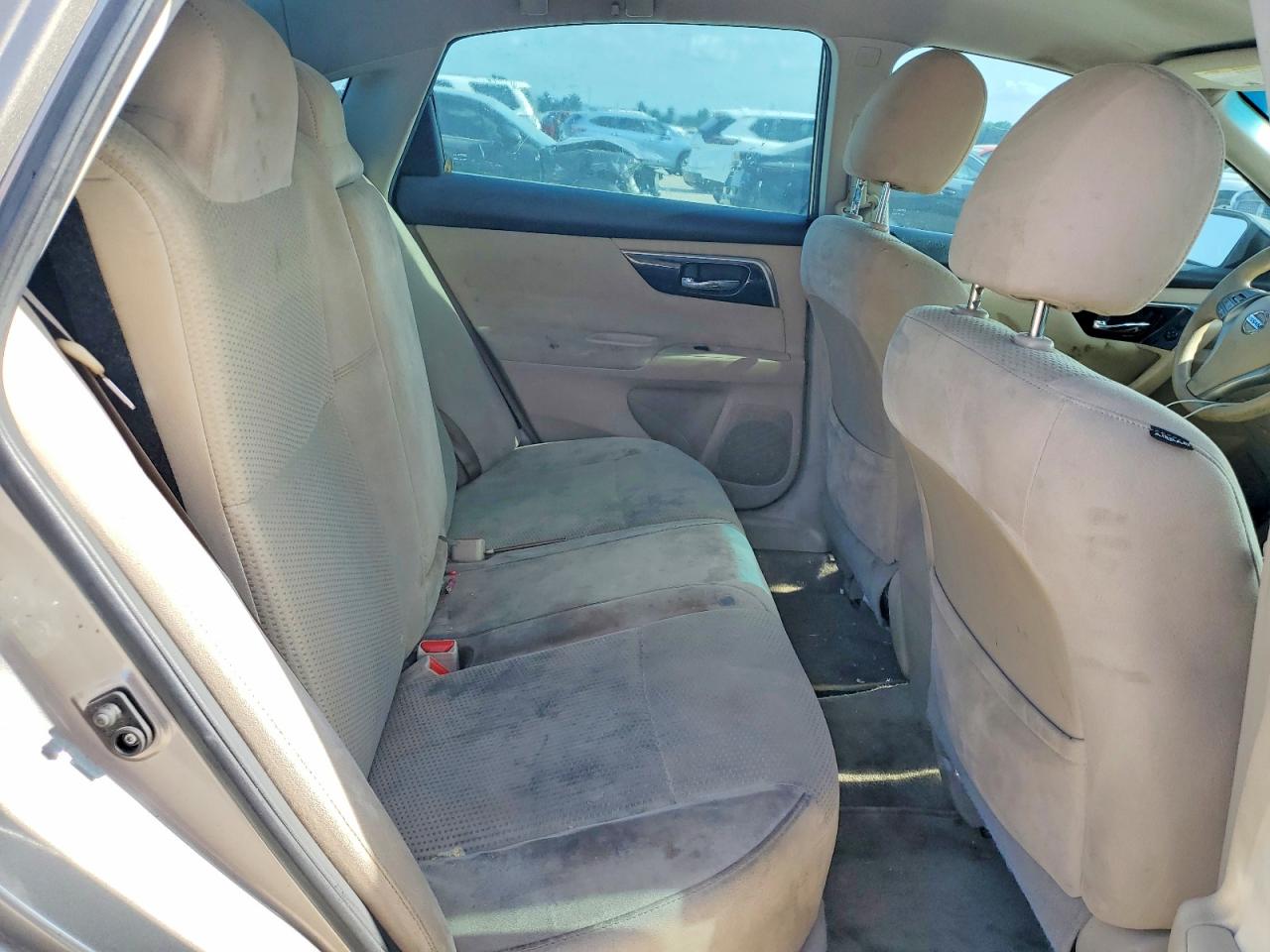 2014 Nissan Altima 2.5 S Beige vin: 1N4AL3AP3EN349128