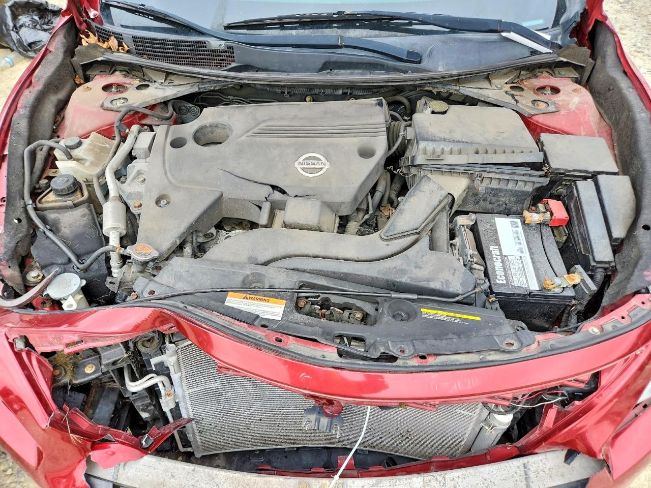 2014 Nissan Altima 2.5 S Red vin: 1N4AL3AP3EN363577