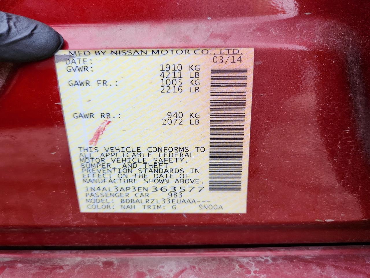 2014 Nissan Altima 2.5 S Red vin: 1N4AL3AP3EN363577