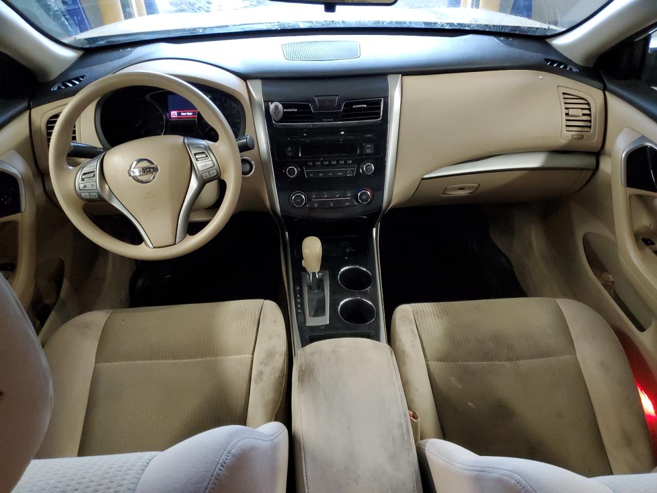 2014 Nissan Altima 2.5 S Белый vin: 1N4AL3AP3EN371209 Damage: Left Front Seat, Stained, Permanent