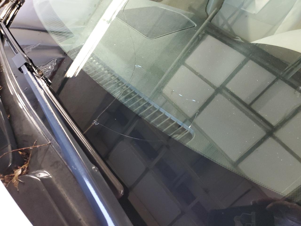 2014 Nissan Altima 2.5 S Белый vin: 1N4AL3AP3EN371209 Damage: Windshield, Broken, Replacement Required