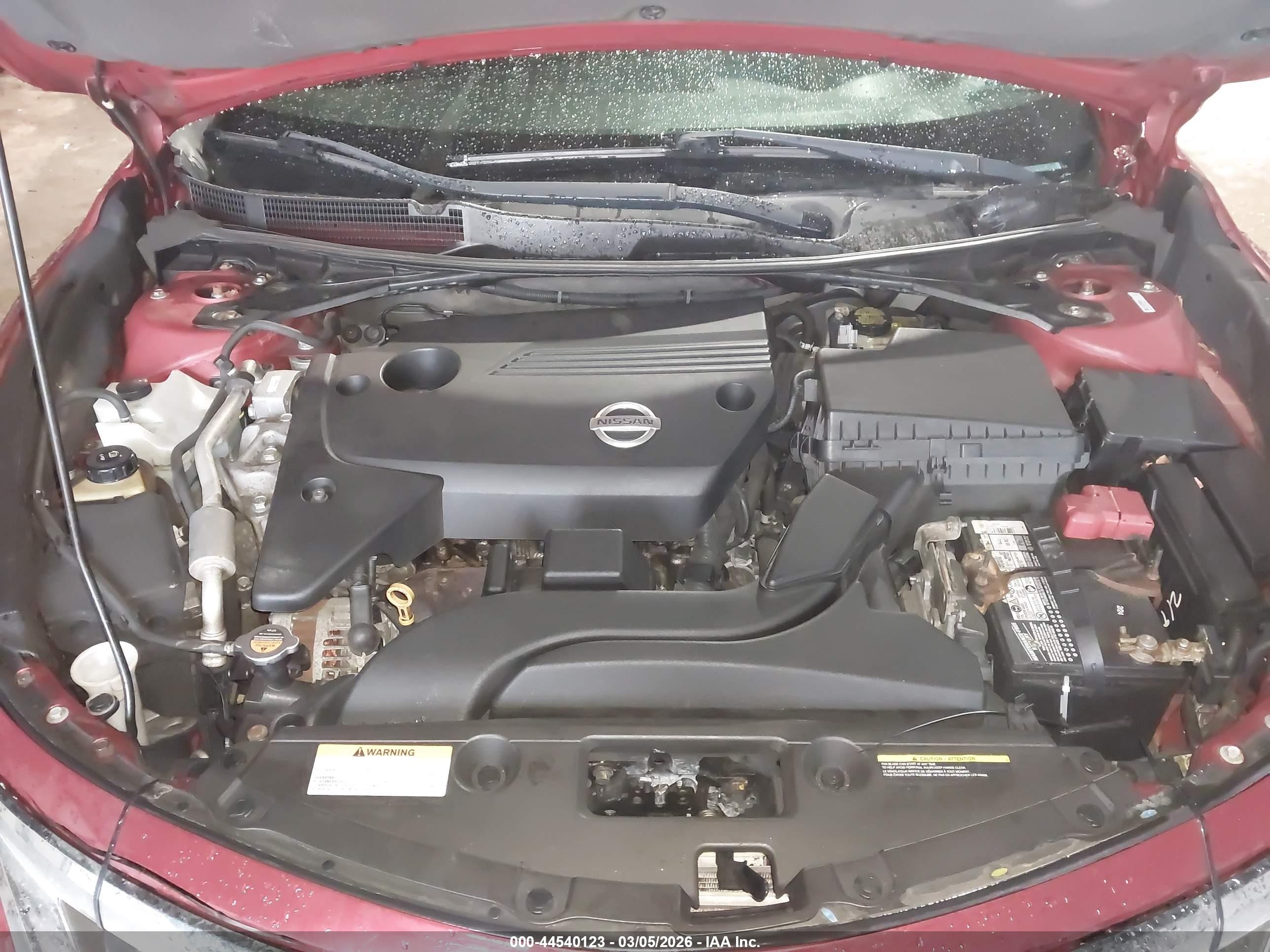 2014 Nissan Altima 2.5/2.5 S/2.5 Sl/2.5 Sv Red vin: 1N4AL3AP3EN373087