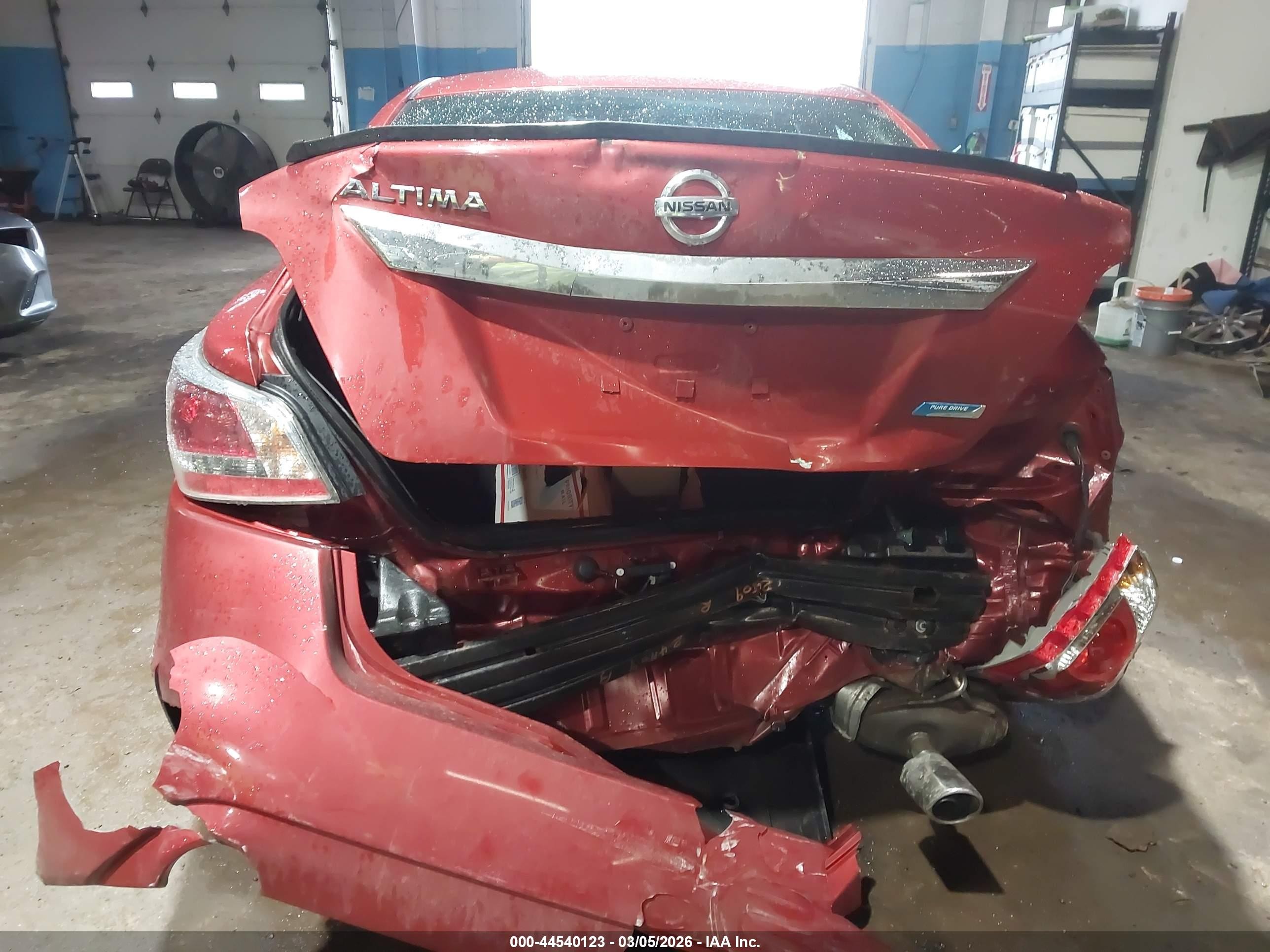 2014 Nissan Altima 2.5/2.5 S/2.5 Sl/2.5 Sv Red vin: 1N4AL3AP3EN373087
