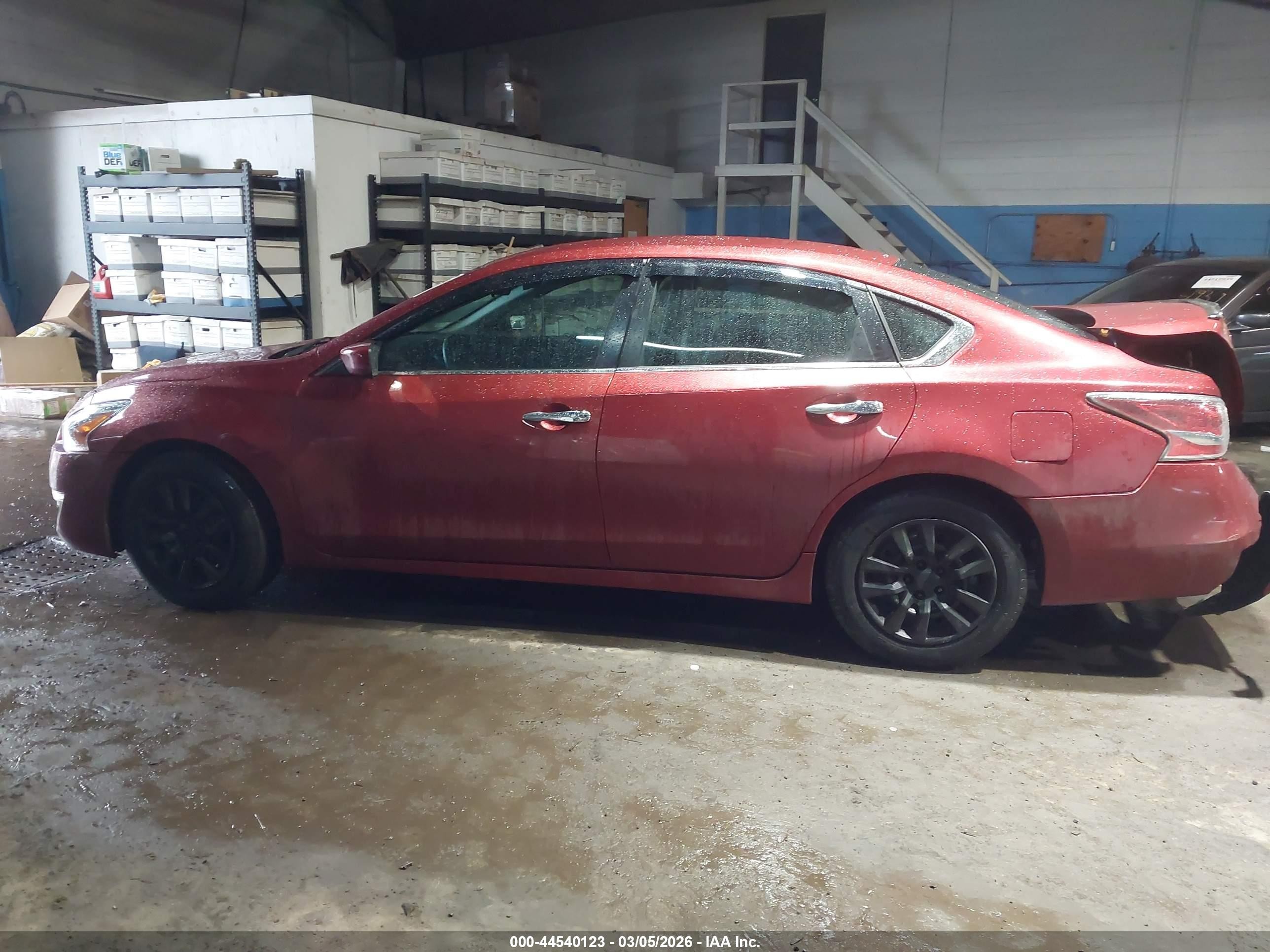 2014 Nissan Altima 2.5/2.5 S/2.5 Sl/2.5 Sv Red vin: 1N4AL3AP3EN373087