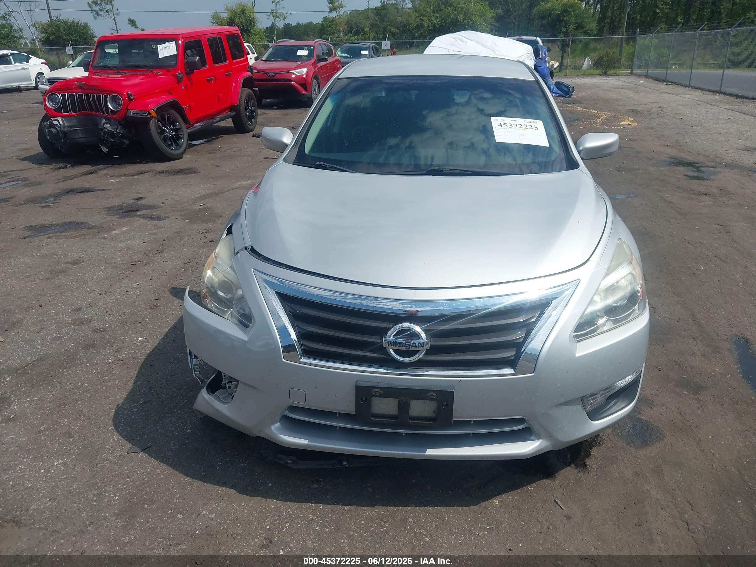 2014 Nissan Altima 2.5 S Silver vin: 1N4AL3AP3EN389029