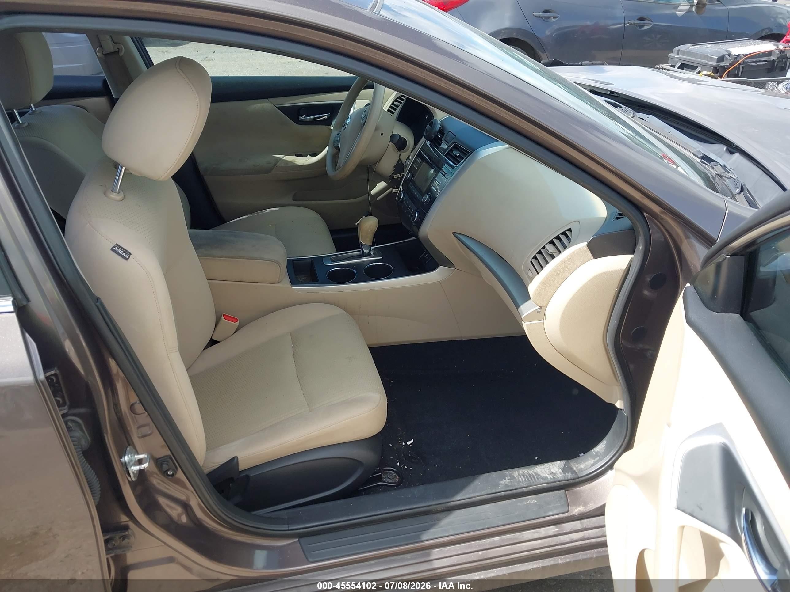 2015 Nissan Altima 2.5 S Tan vin: 1N4AL3AP3FC105217
