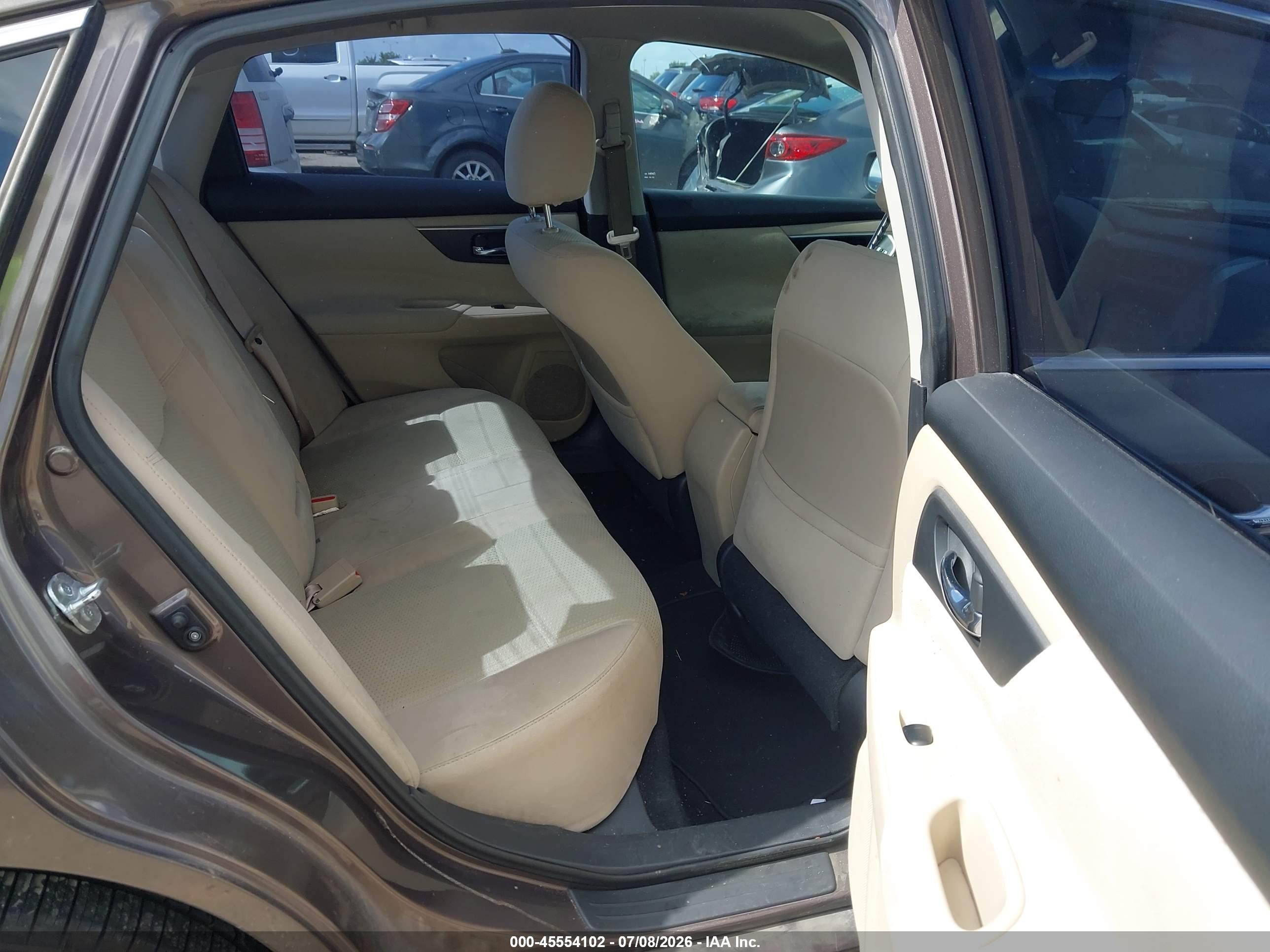 2015 Nissan Altima 2.5 S Tan vin: 1N4AL3AP3FC105217