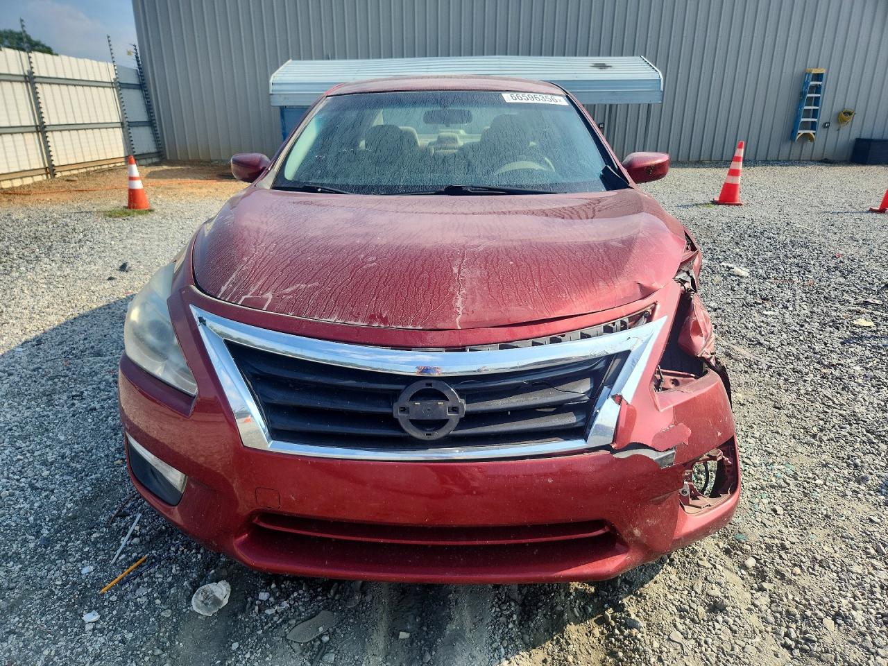 2015 Nissan Altima 2.5 S Red vin: 1N4AL3AP3FC105508