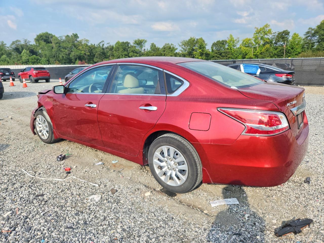 2015 Nissan Altima 2.5 S Red vin: 1N4AL3AP3FC105508