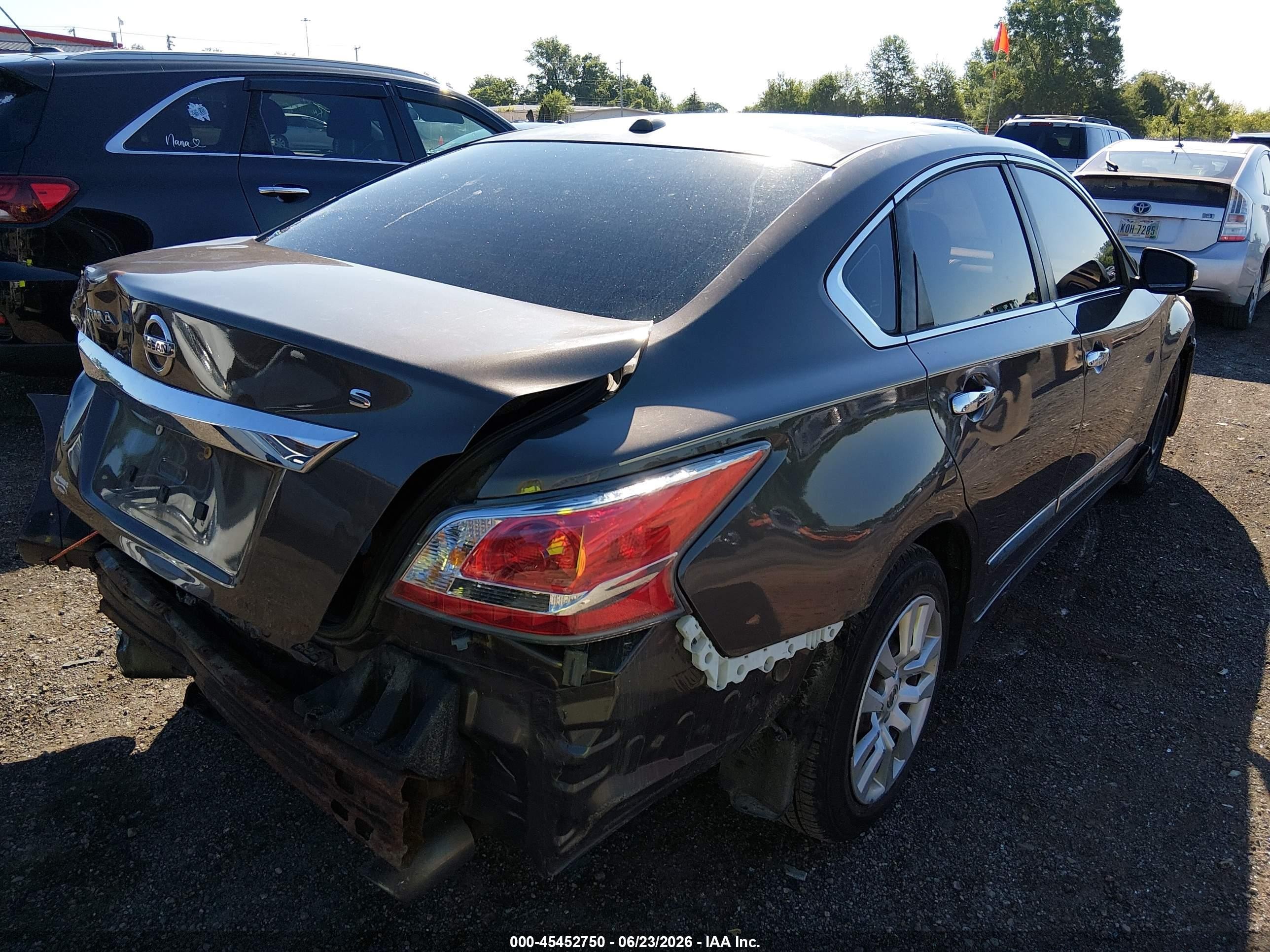 2015 Nissan Altima 2.5 S Brown vin: 1N4AL3AP3FC111096