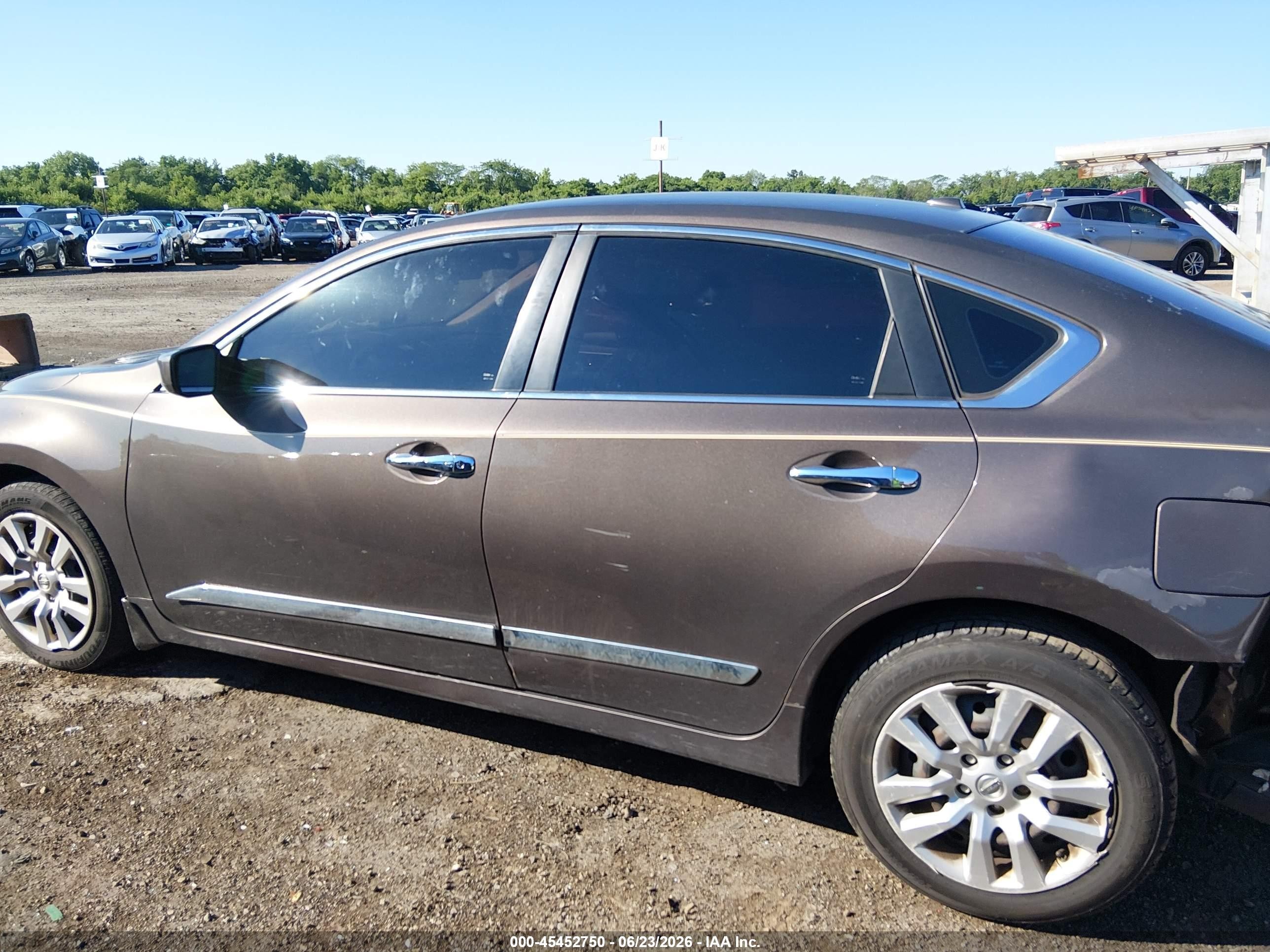 2015 Nissan Altima 2.5 S Brown vin: 1N4AL3AP3FC111096