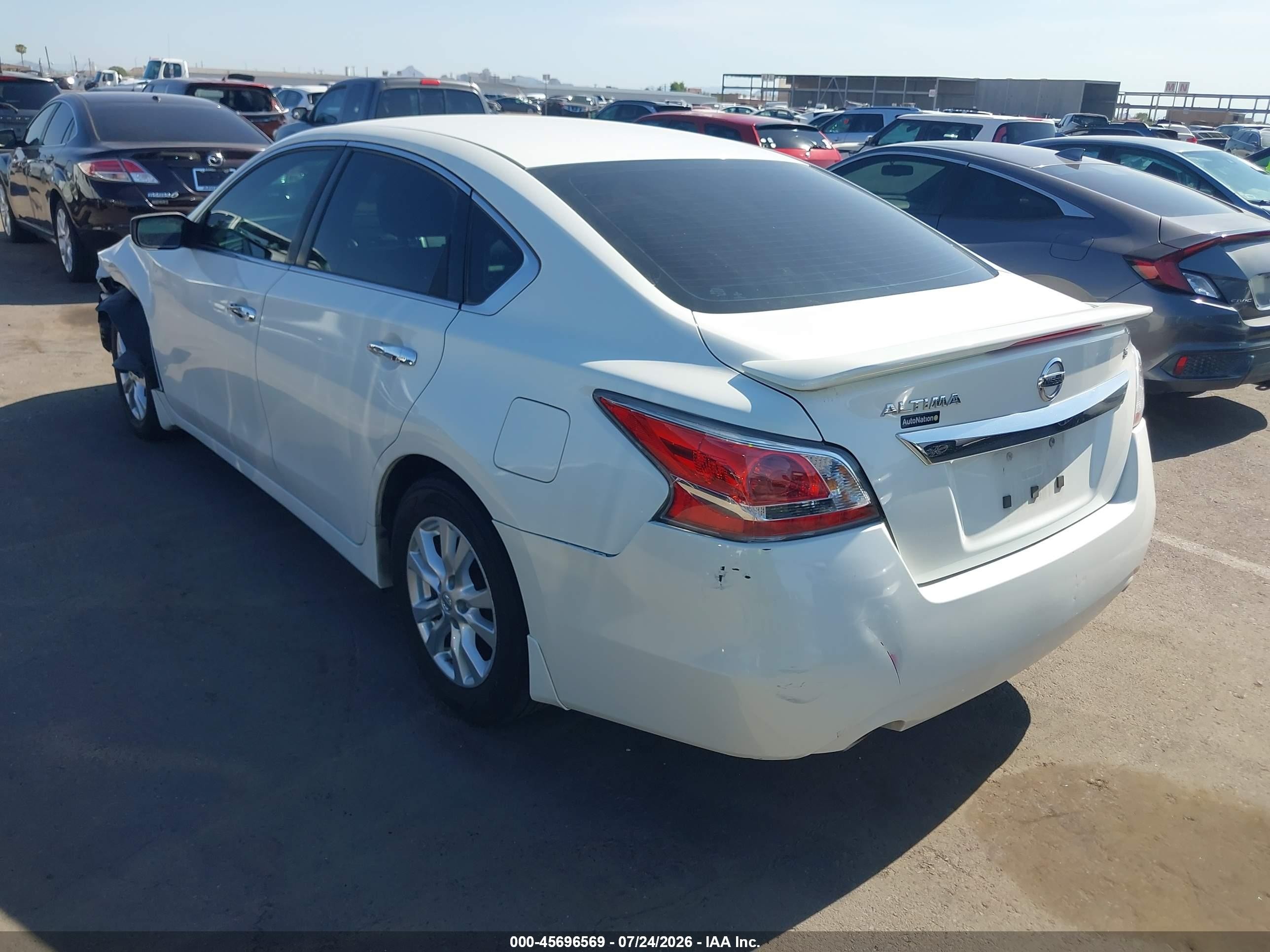 2015 Nissan Altima 2.5 S White vin: 1N4AL3AP3FC114547