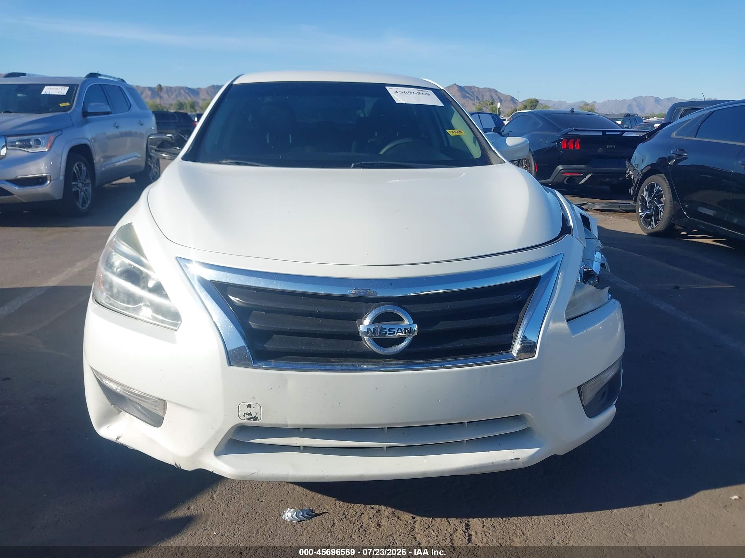 2015 Nissan Altima 2.5 S White vin: 1N4AL3AP3FC114547