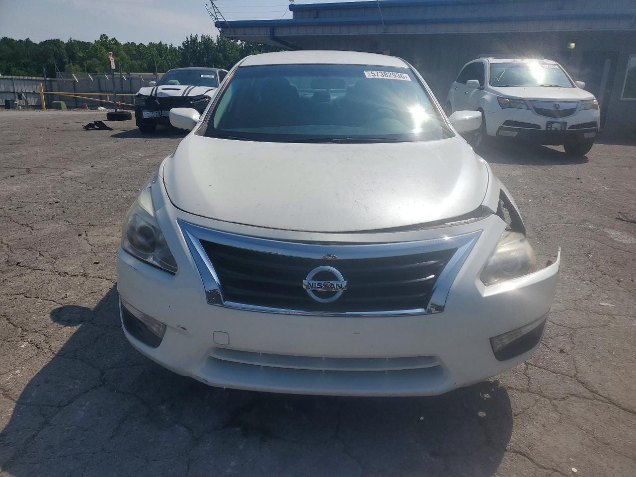 2015 Nissan Altima 2.5 S White vin: 1N4AL3AP3FC114595