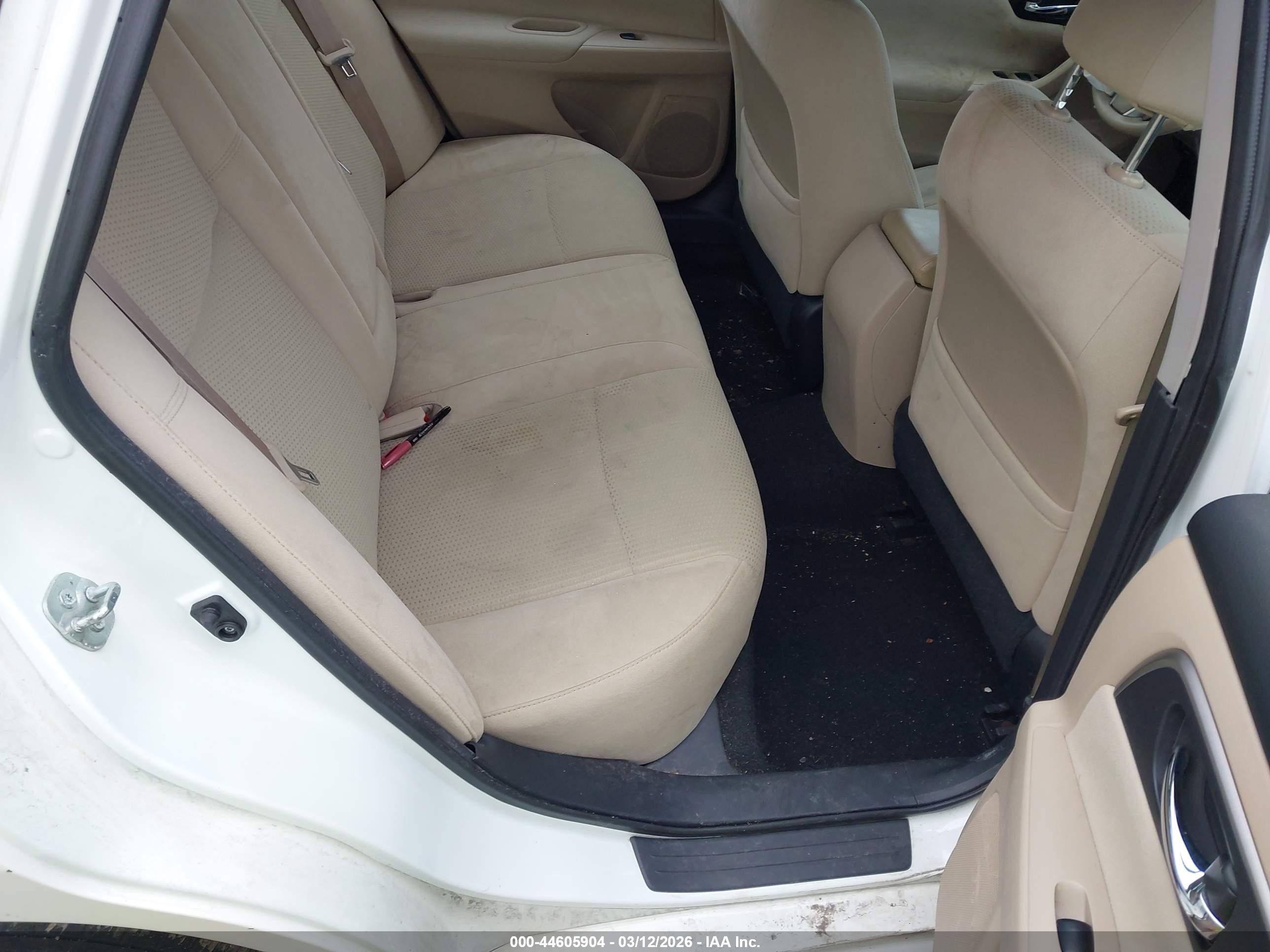2015 Nissan Altima 2.5 S White vin: 1N4AL3AP3FC117271