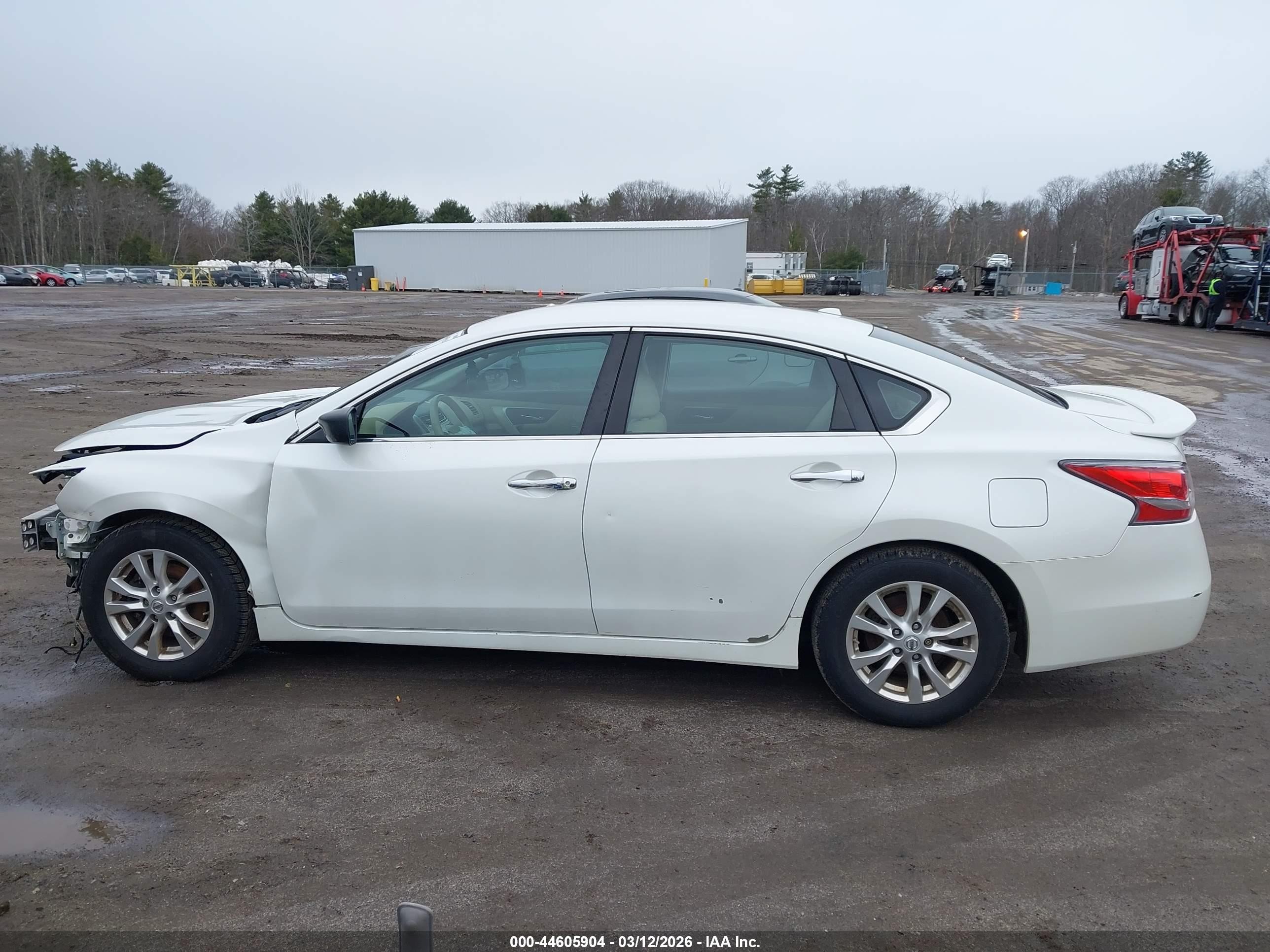 2015 Nissan Altima 2.5 S White vin: 1N4AL3AP3FC117271