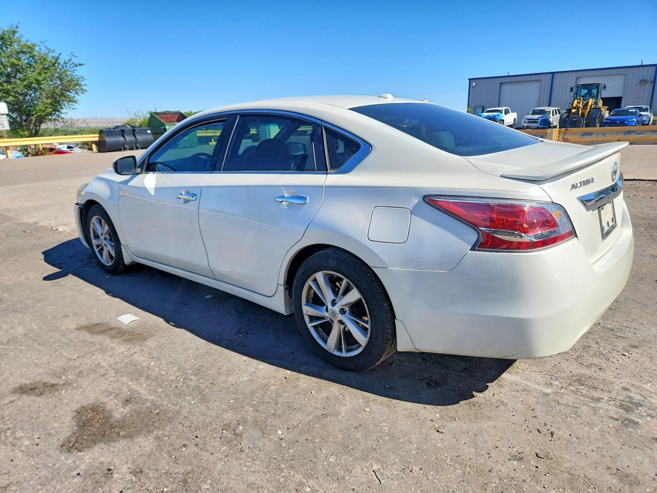 2015 Nissan Altima 2.5 Sv White vin: 1N4AL3AP3FC126231