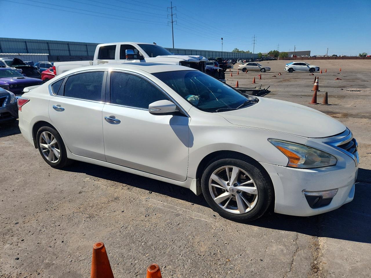 2015 Nissan Altima 2.5 Sv White vin: 1N4AL3AP3FC126231