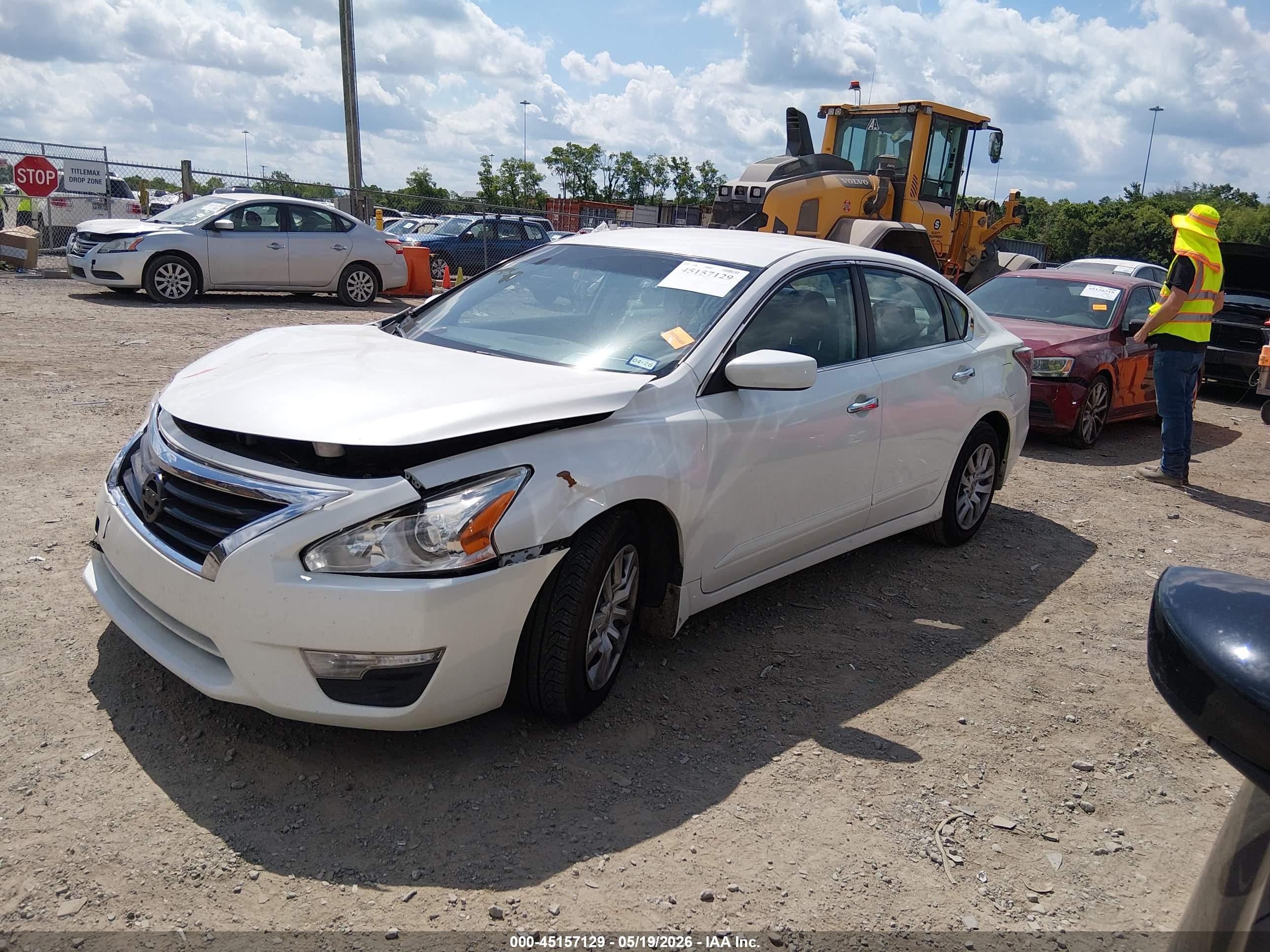 2015 Nissan Altima 2.5 S White vin: 1N4AL3AP3FC127119