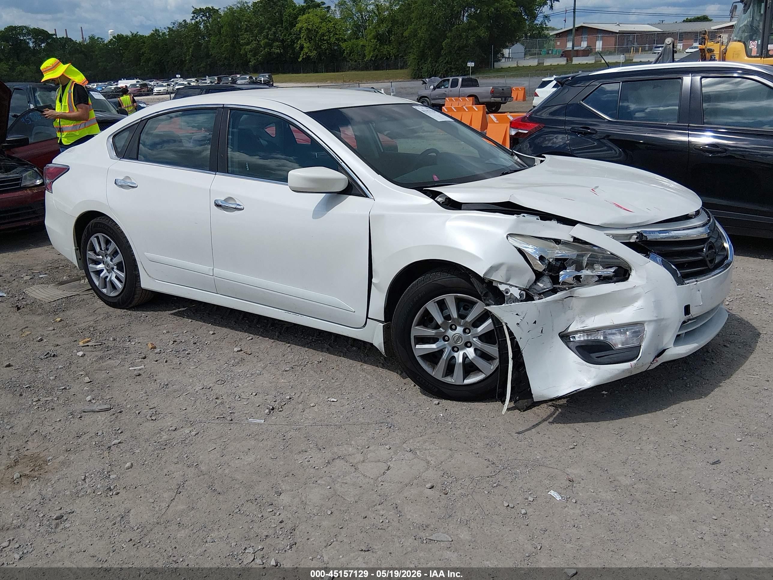 2015 Nissan Altima 2.5 S White vin: 1N4AL3AP3FC127119