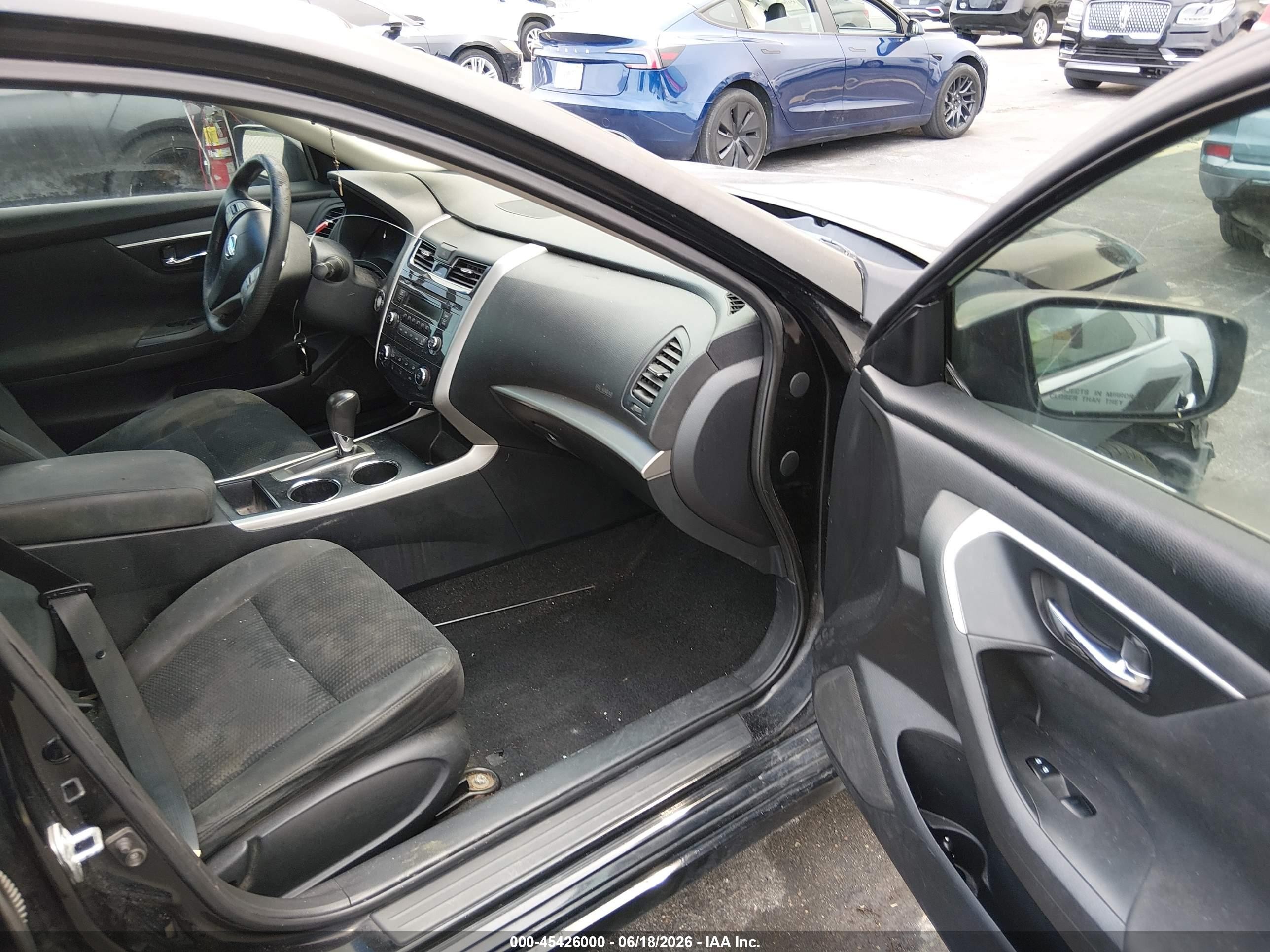 2015 Nissan Altima 2.5 S Черный vin: 1N4AL3AP3FC137620