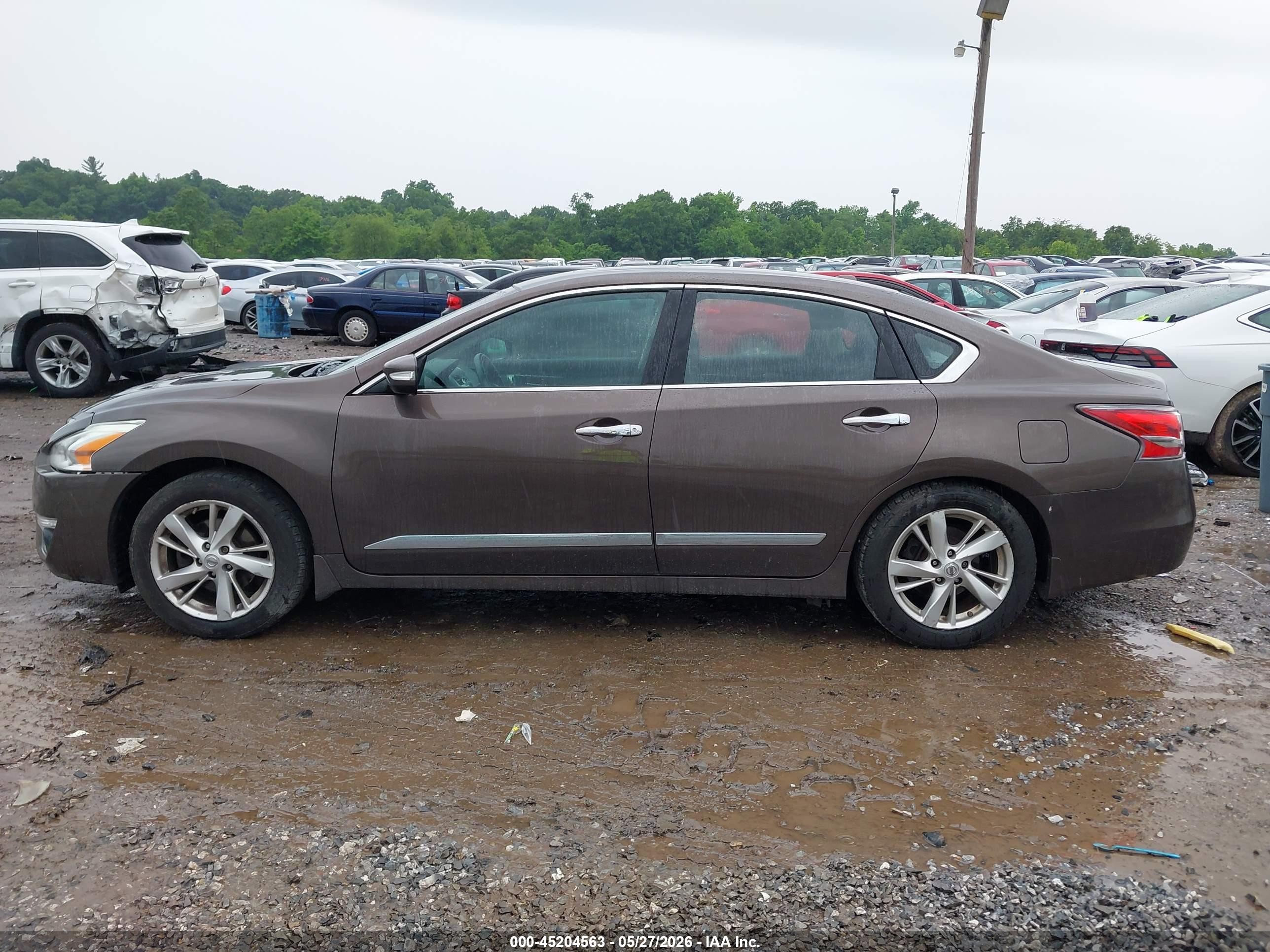 2015 Nissan Altima 2.5 Sv Коричневый vin: 1N4AL3AP3FC138749