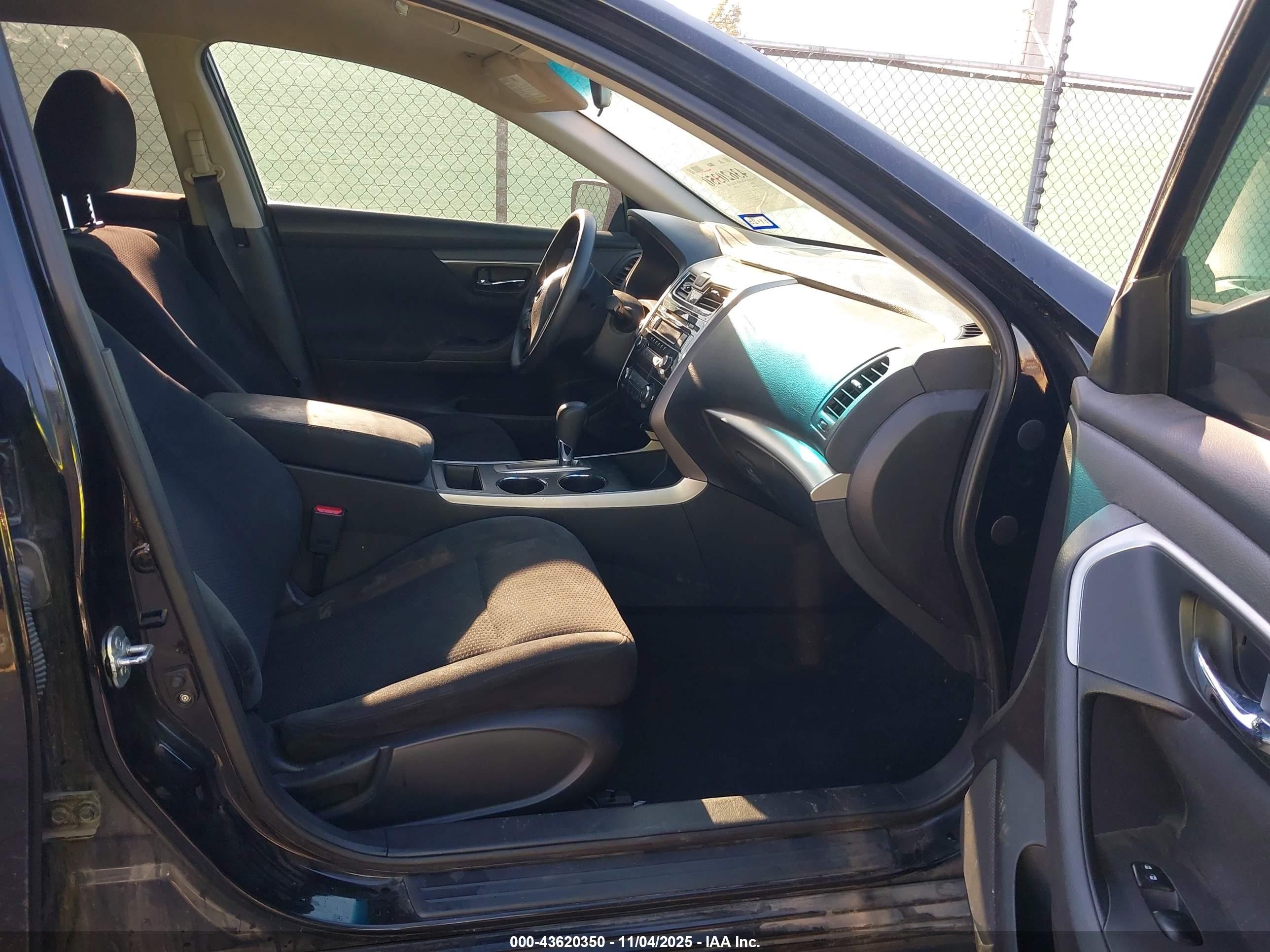 2015 Nissan Altima 2.5 S Black vin: 1N4AL3AP3FC164025