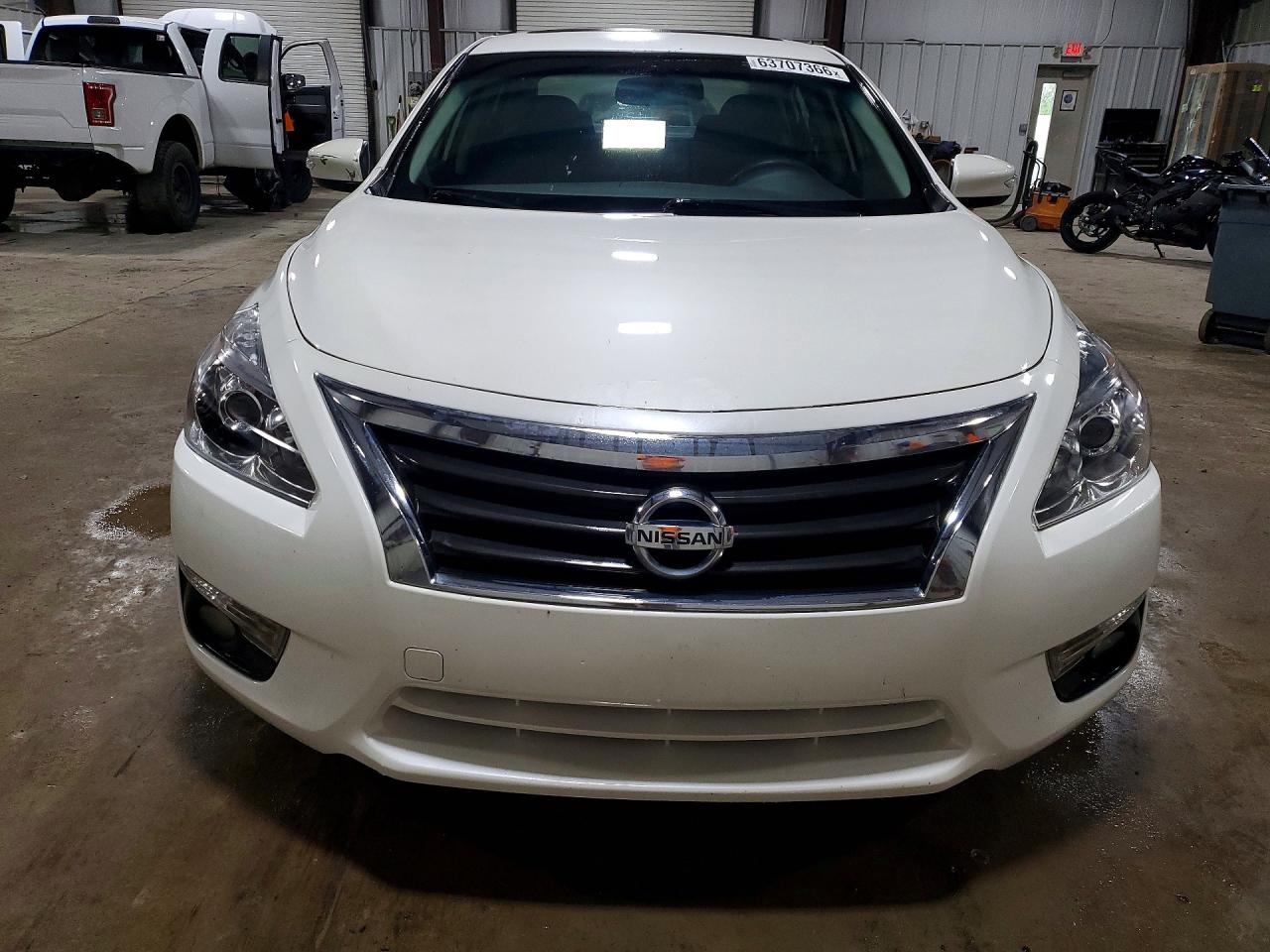 2015 Nissan Altima 2.5 Sv White vin: 1N4AL3AP3FC171508