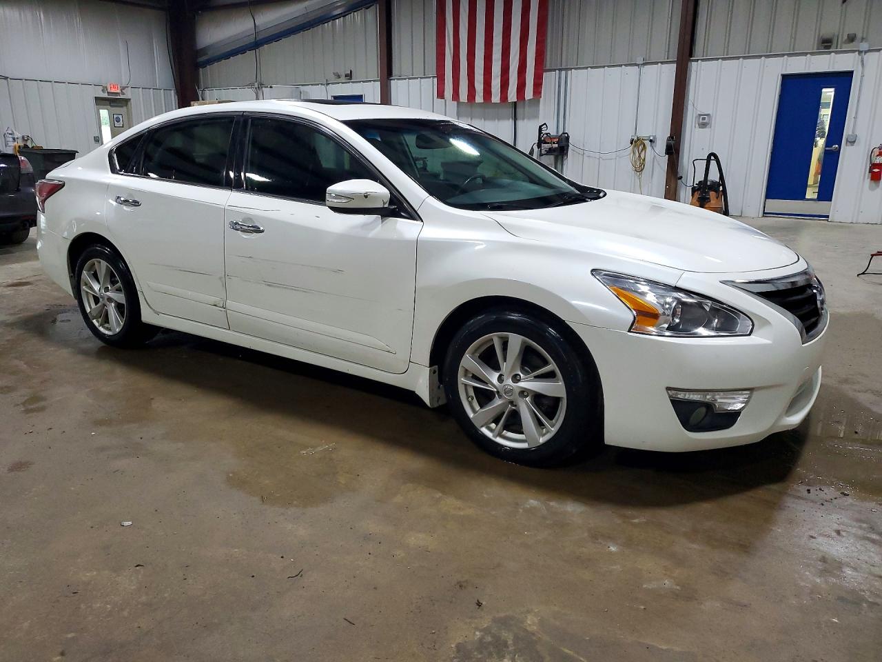 2015 Nissan Altima 2.5 Sv White vin: 1N4AL3AP3FC171508