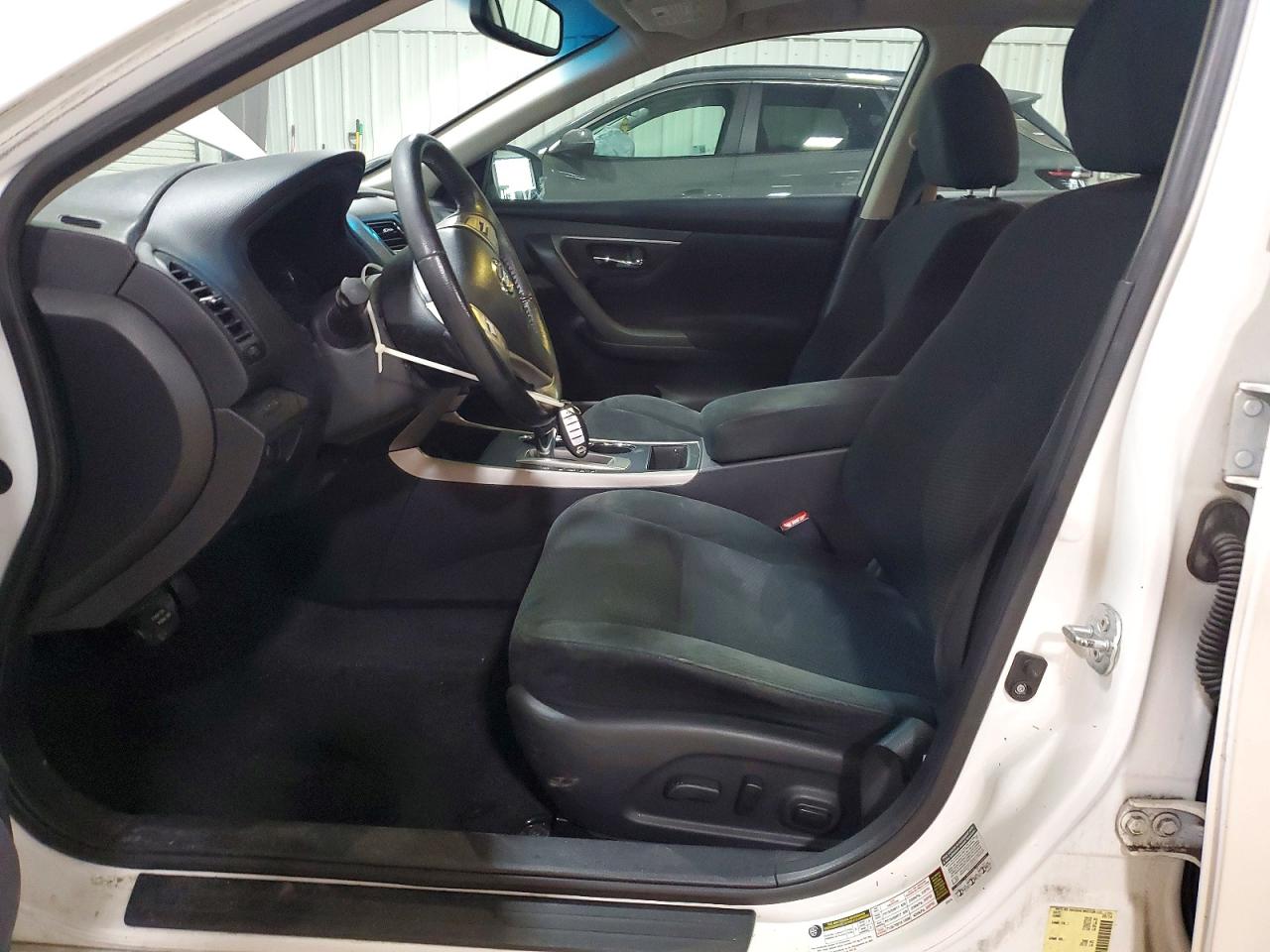 2015 Nissan Altima 2.5 Sv White vin: 1N4AL3AP3FC171508