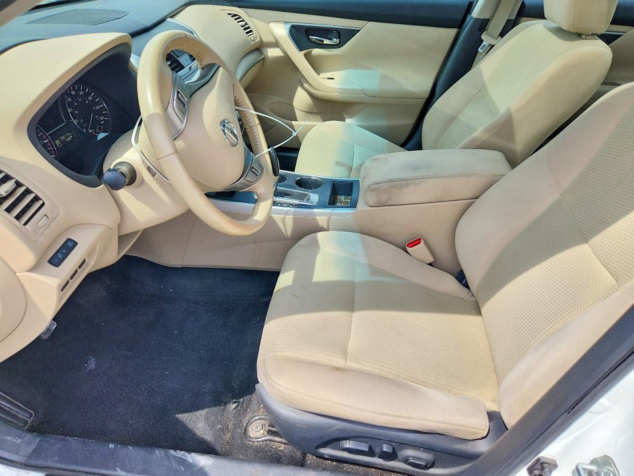 2015 Nissan Altima 2.5 Sv White vin: 1N4AL3AP3FC193444