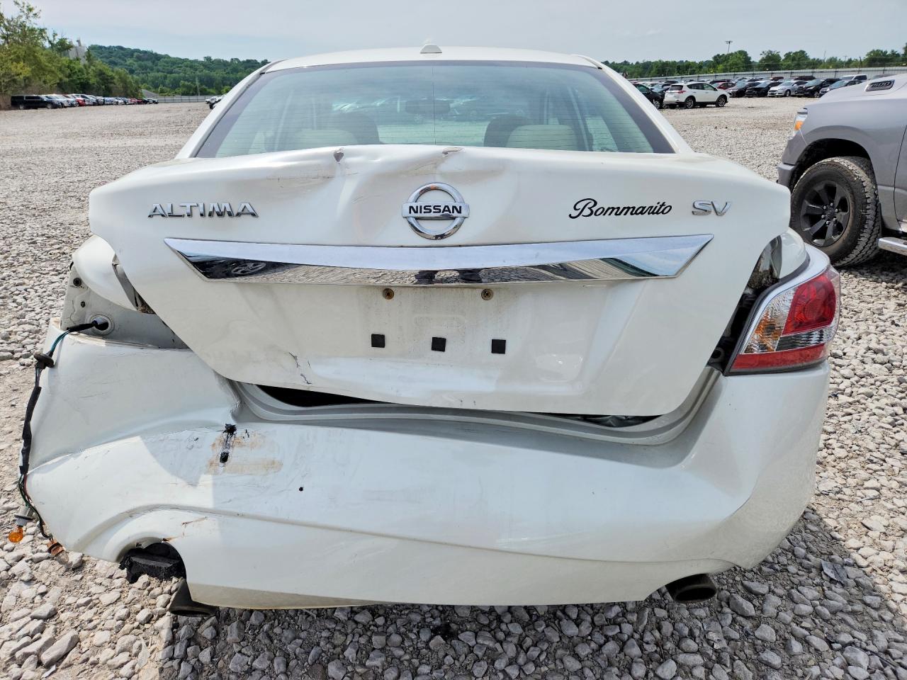 2015 Nissan Altima 2.5 Sv White vin: 1N4AL3AP3FC193444