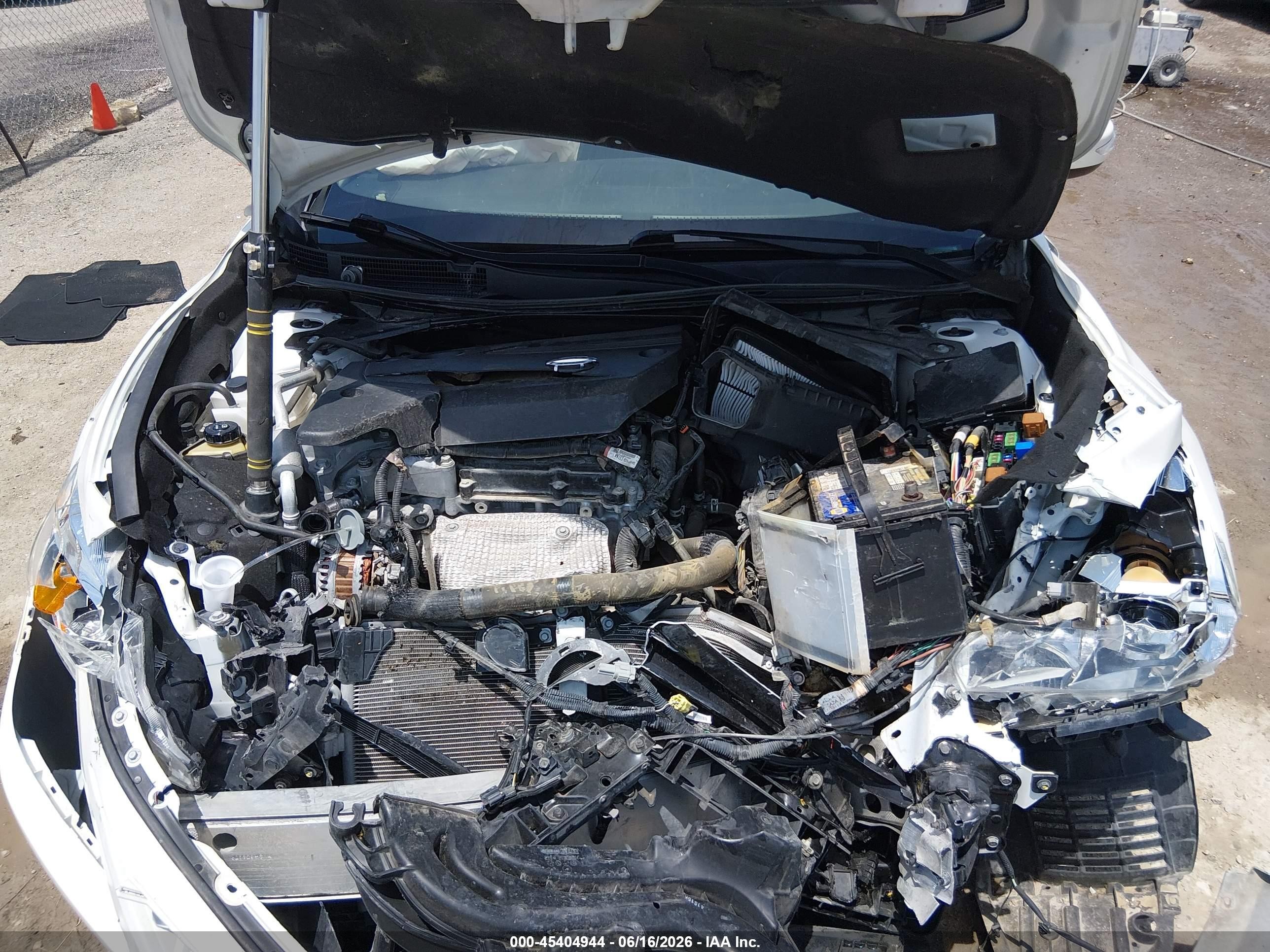 2015 Nissan Altima 2.5 Sv Белый vin: 1N4AL3AP3FC198210