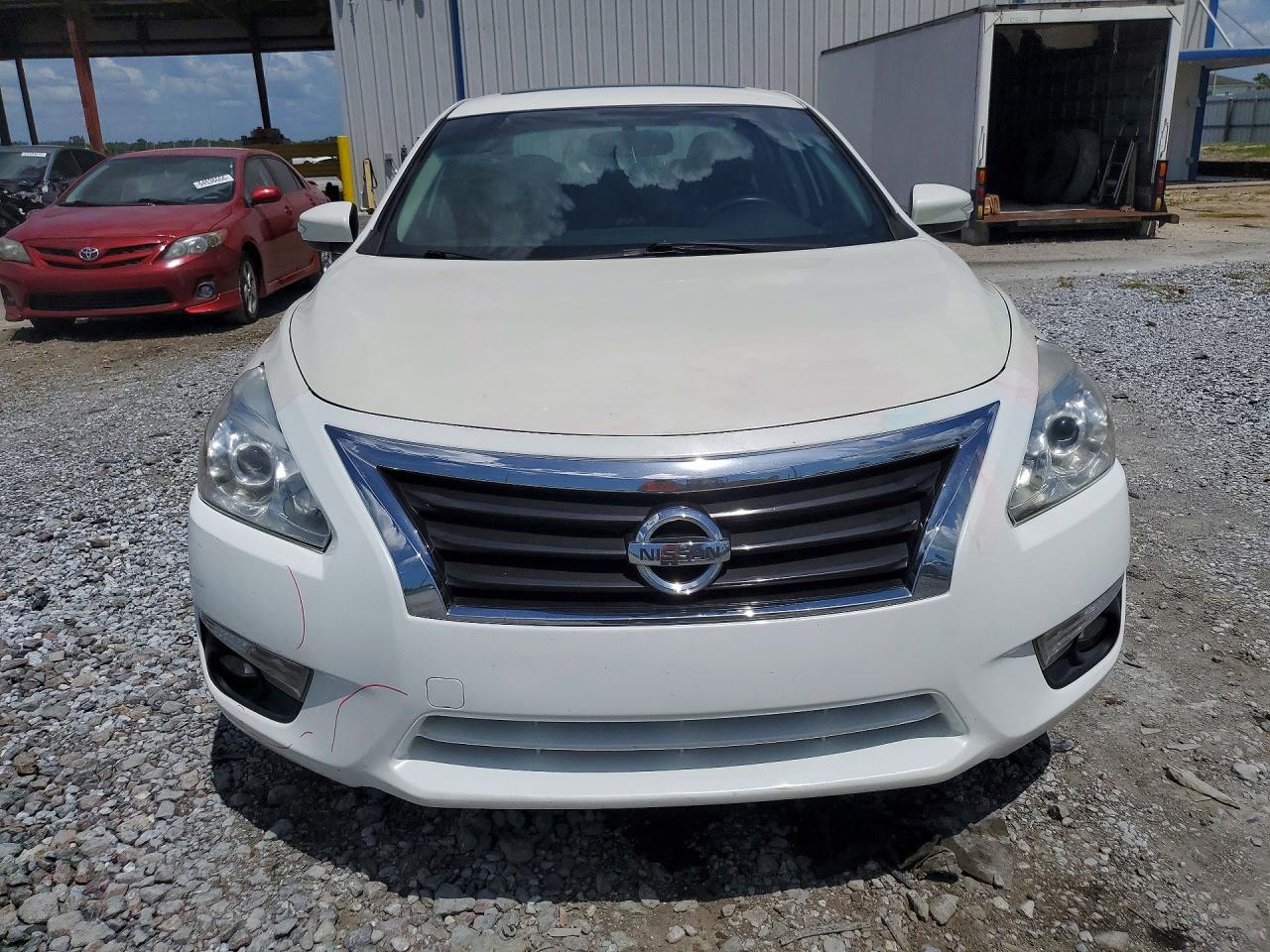 2015 Nissan Altima 2.5 Sv White vin: 1N4AL3AP3FC201073