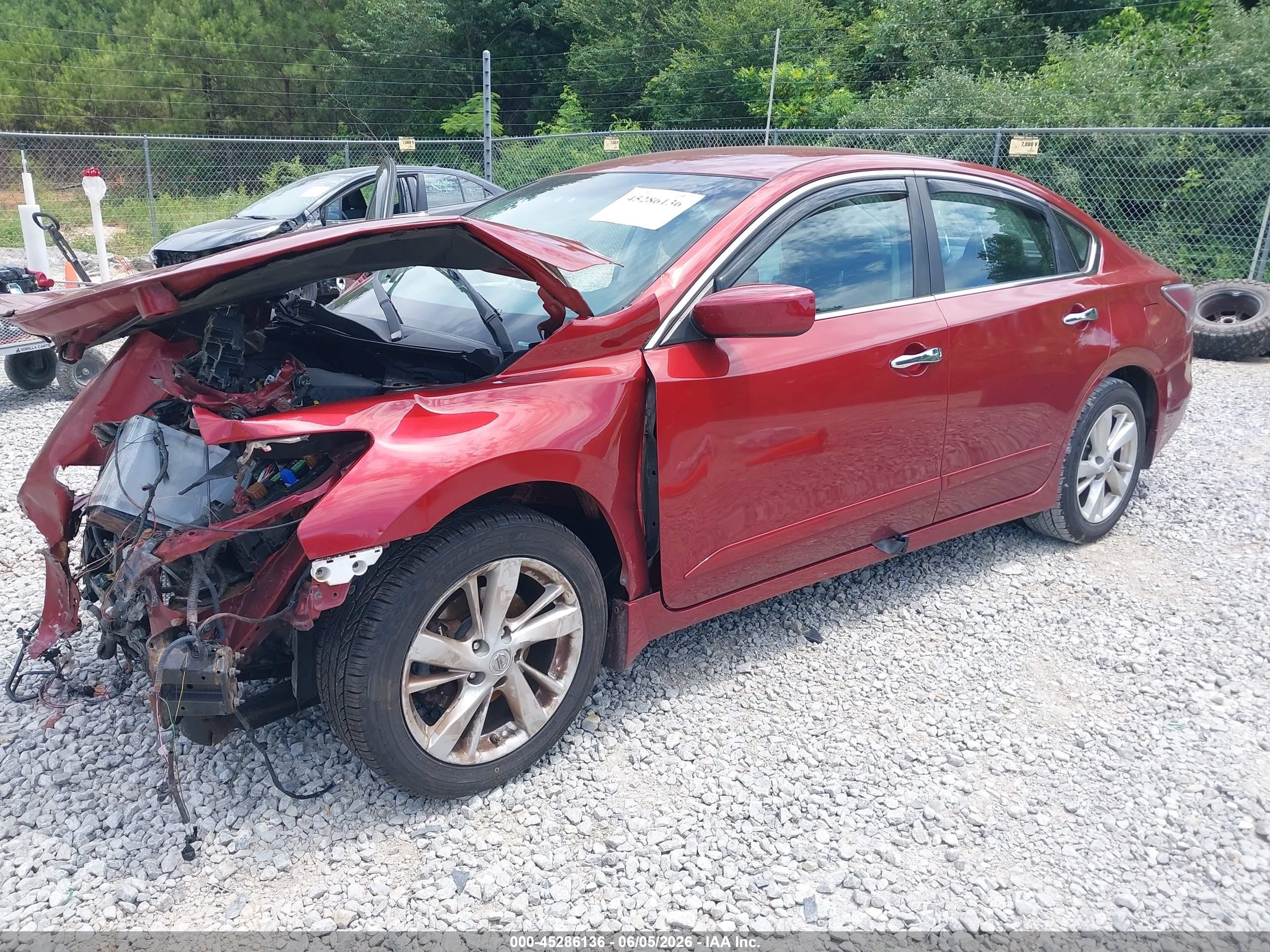 2015 Nissan Altima 2.5 Sv Красный vin: 1N4AL3AP3FC204331