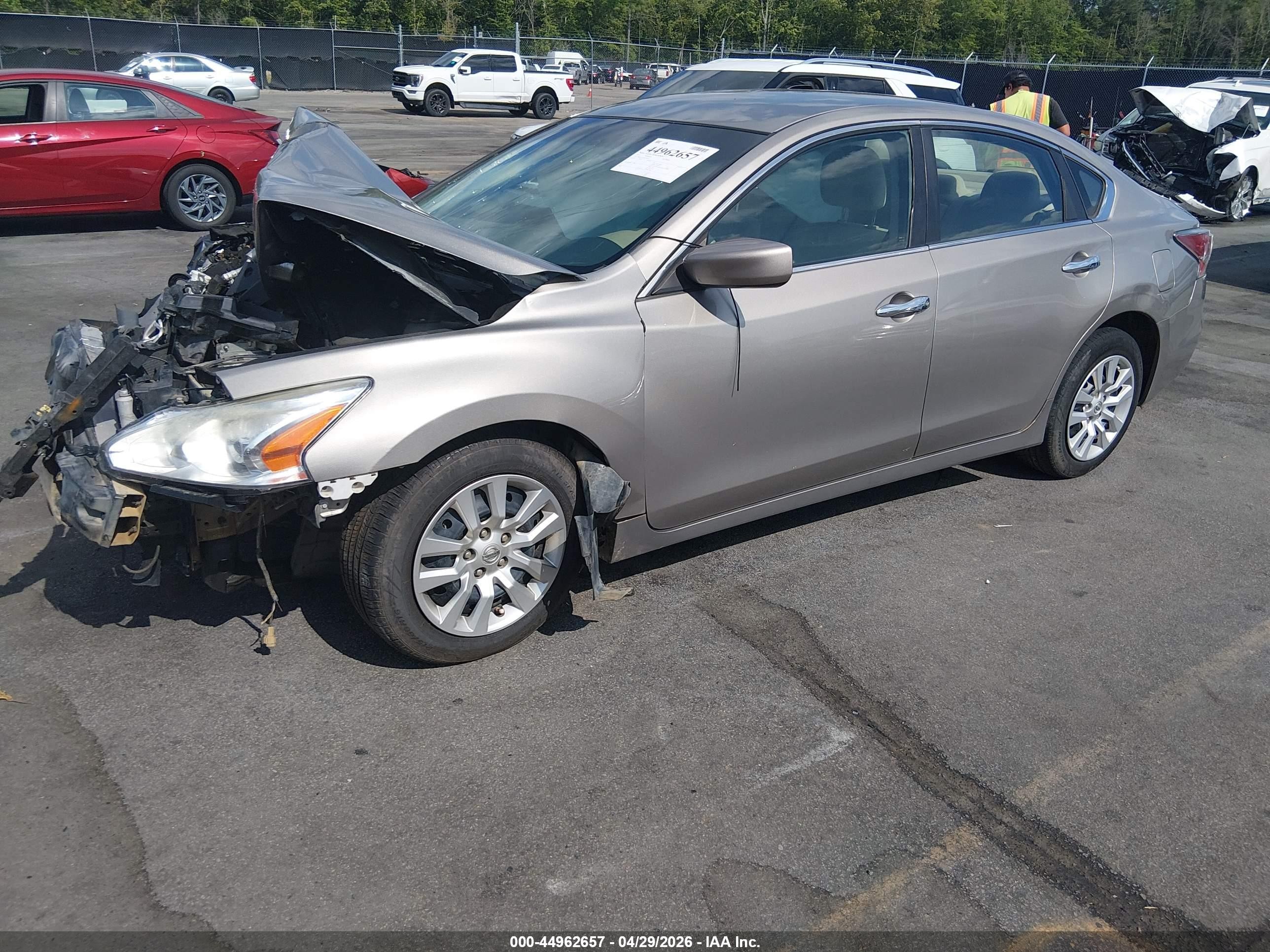 2015 Nissan Altima 2.5 S Champagne vin: 1N4AL3AP3FC208119