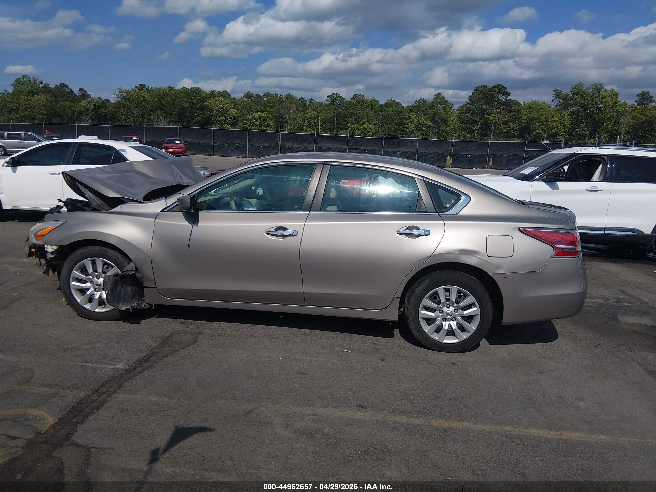 2015 Nissan Altima 2.5 S Champagne vin: 1N4AL3AP3FC208119