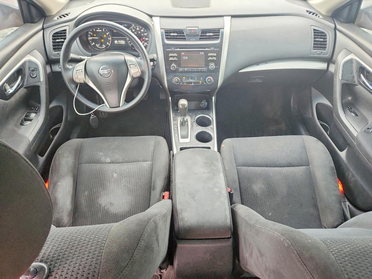 2015 Nissan Altima 2.5 S Red vin: 1N4AL3AP3FC209531