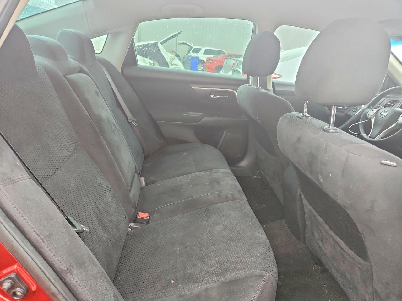 2015 Nissan Altima 2.5 S Red vin: 1N4AL3AP3FC209531