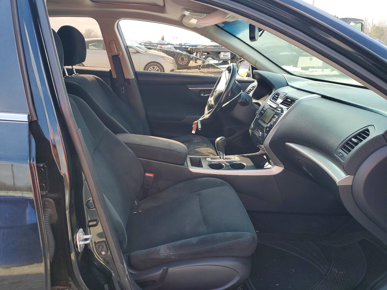 2015 Niss Altima 2.5 Sv Black vin: 1N4AL3AP3FC210646