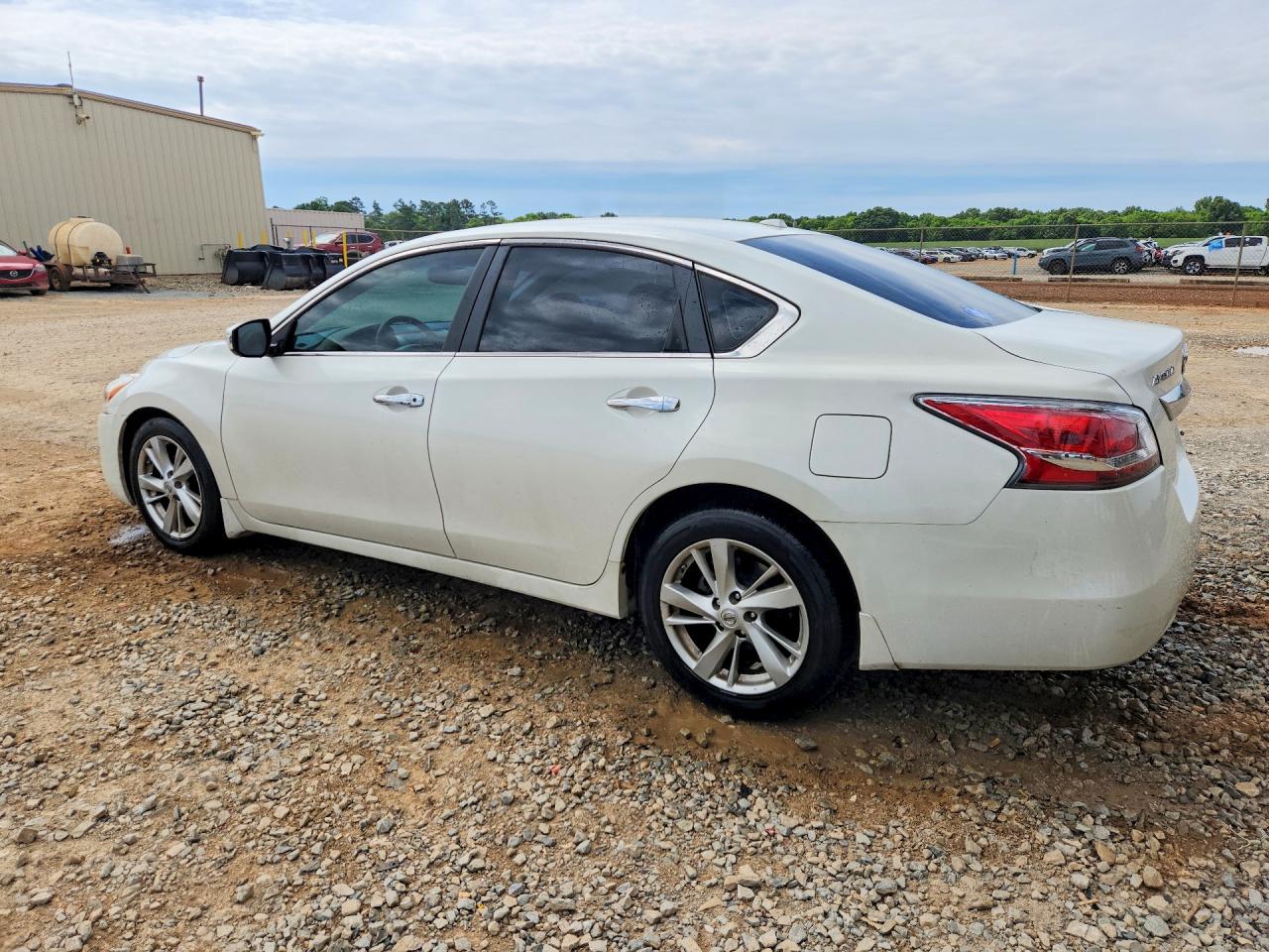 2015 Nissan Altima 2.5 Sv White vin: 1N4AL3AP3FC213949