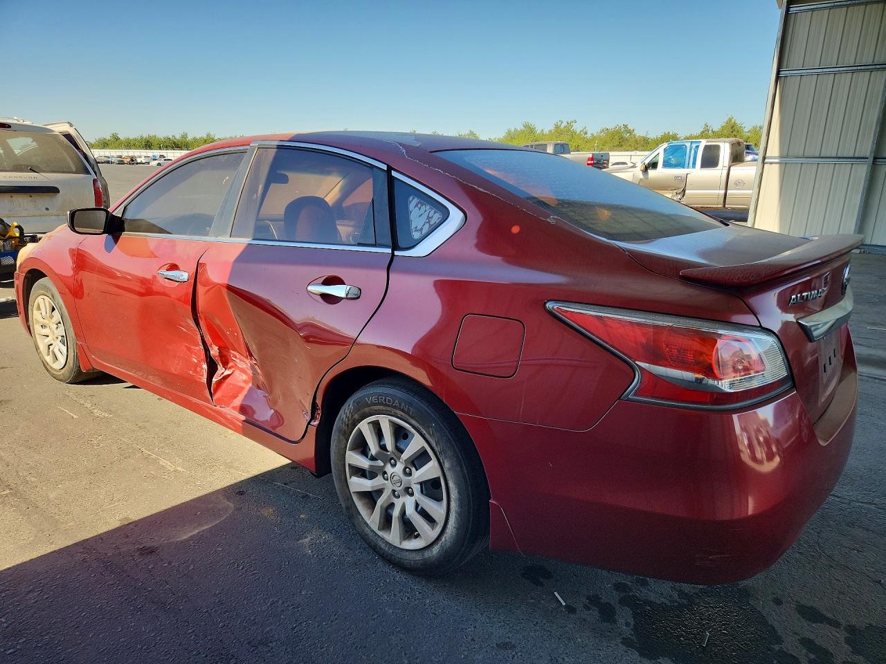 2015 Nissan Altima 2.5 S Red vin: 1N4AL3AP3FC228869